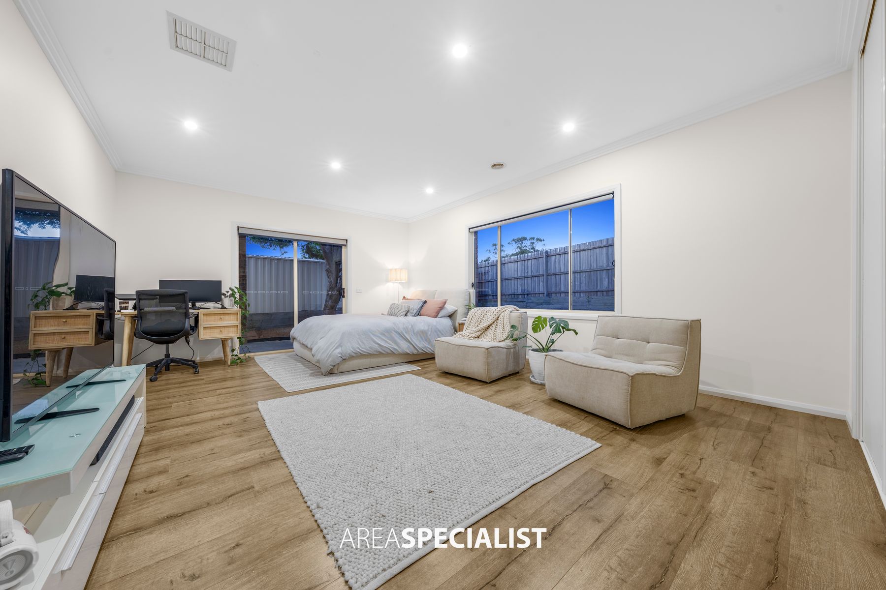 44 Franklin Parade, Lynbrook, Lynbrook - Thumbnail 6