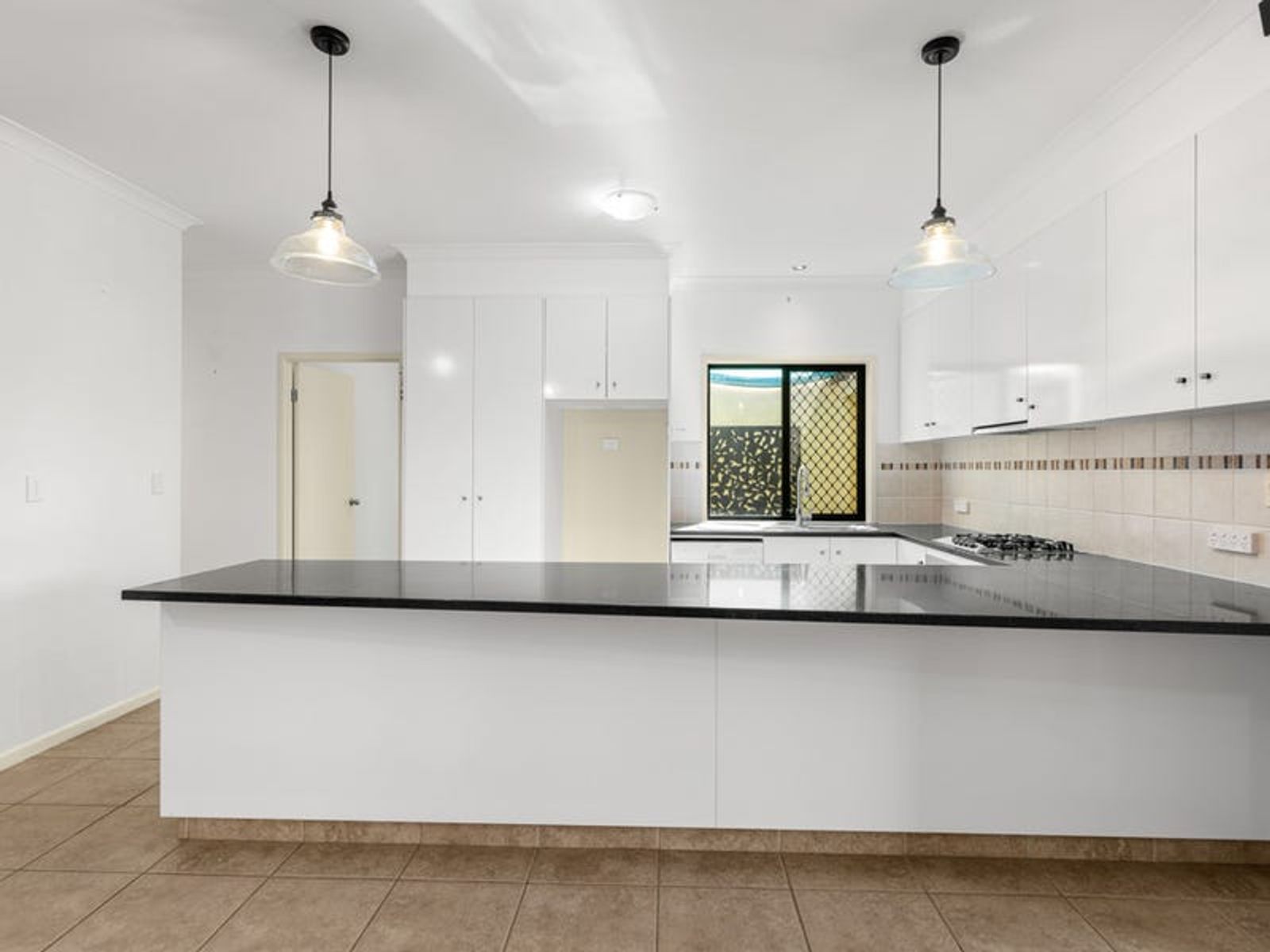 11/224 Herries Street, Newtown QLD 4350, Newtown - Thumbnail 3