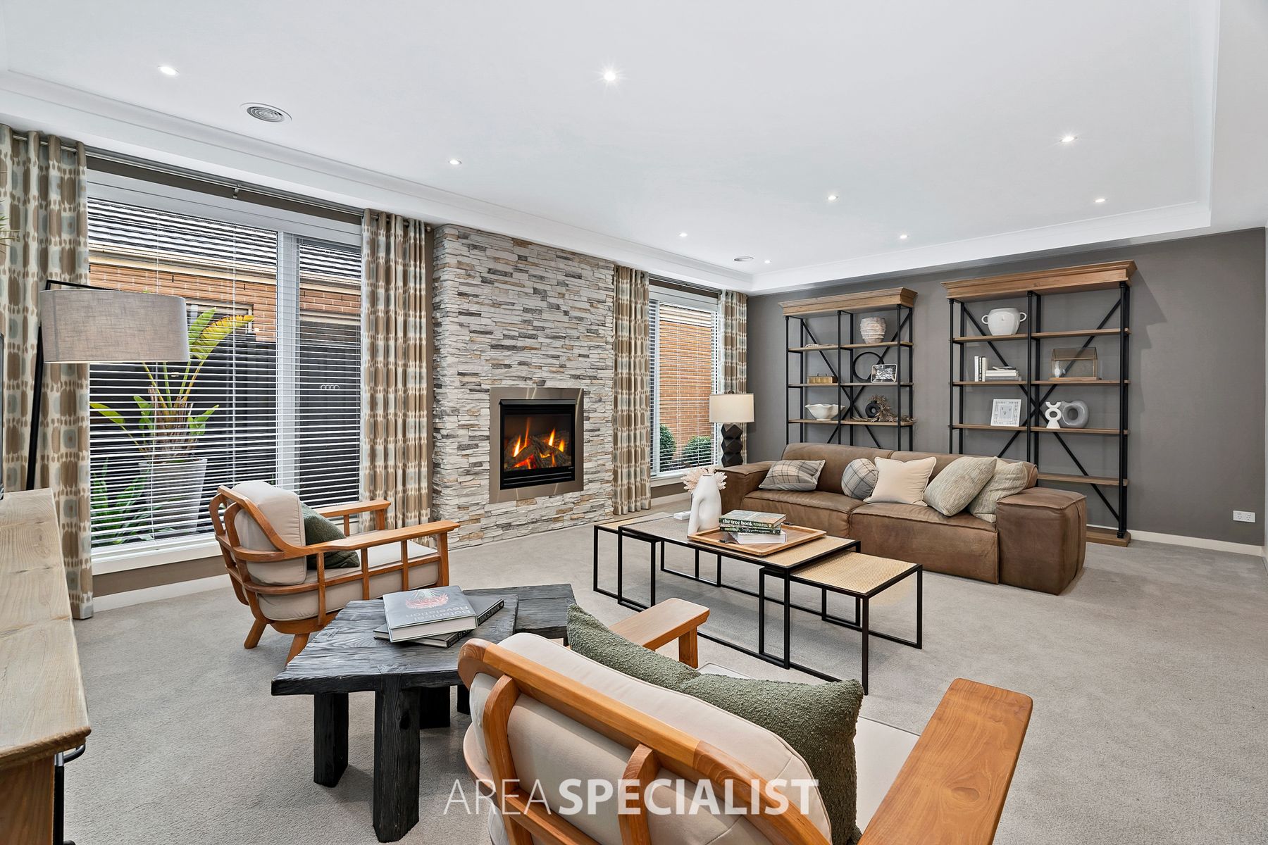 11 Sedge Street, Clyde North, VIC 3978, Clyde North - Thumbnail 2