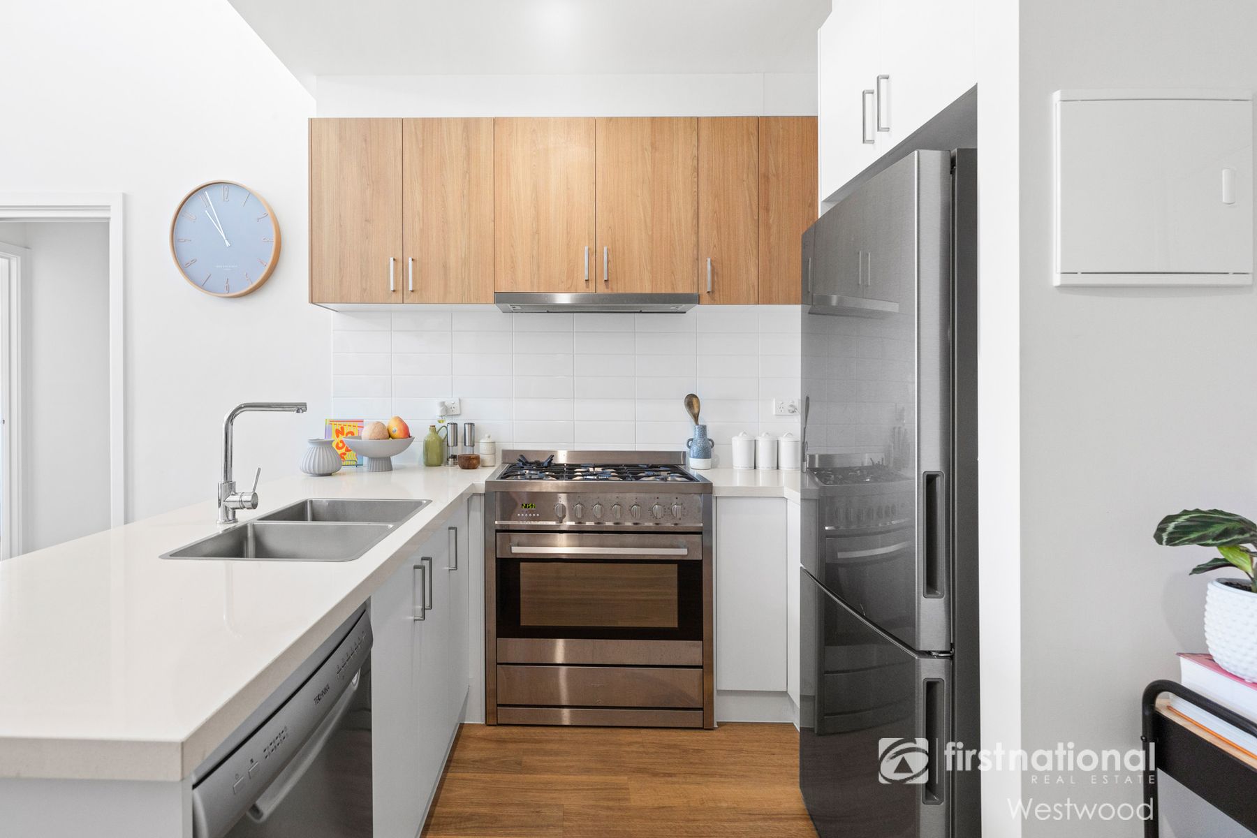 207/26 Salisbury Street, Werribee VIC 3030, Horsley - Thumbnail 5