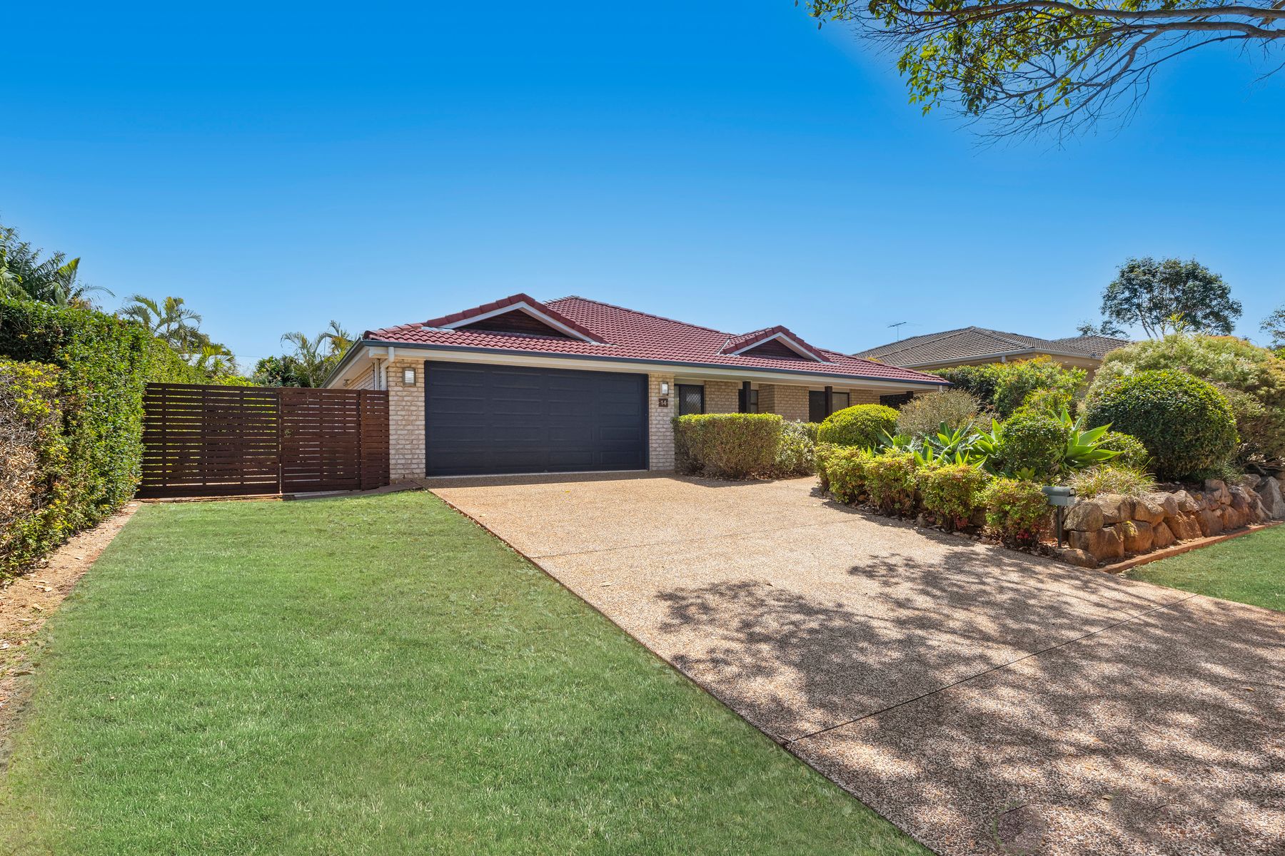 14 Aquila Street, Redland Bay QLD 4165, Redland Bay - Thumbnail 2