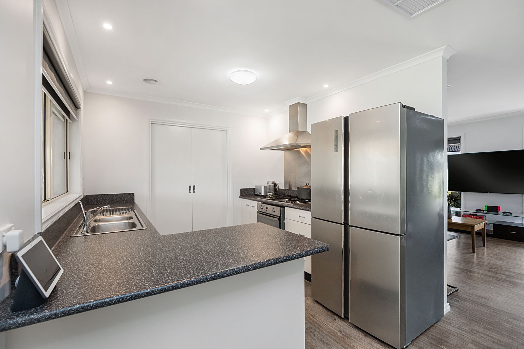 4 Holmes Road, Huntly, VIC 3551, Huntly - Thumbnail 2