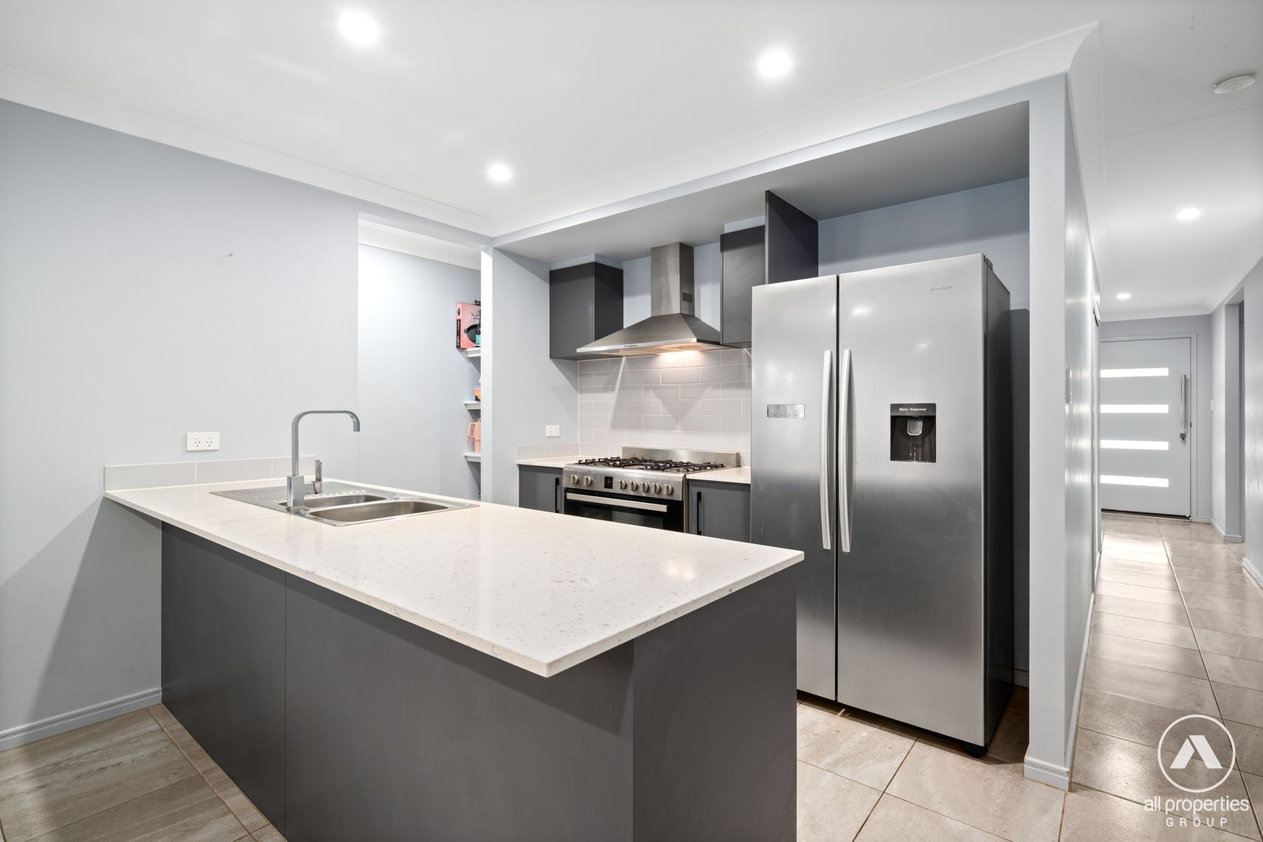 8 Elegans Street, Pallara QLD 4110, Pallara - Thumbnail 3