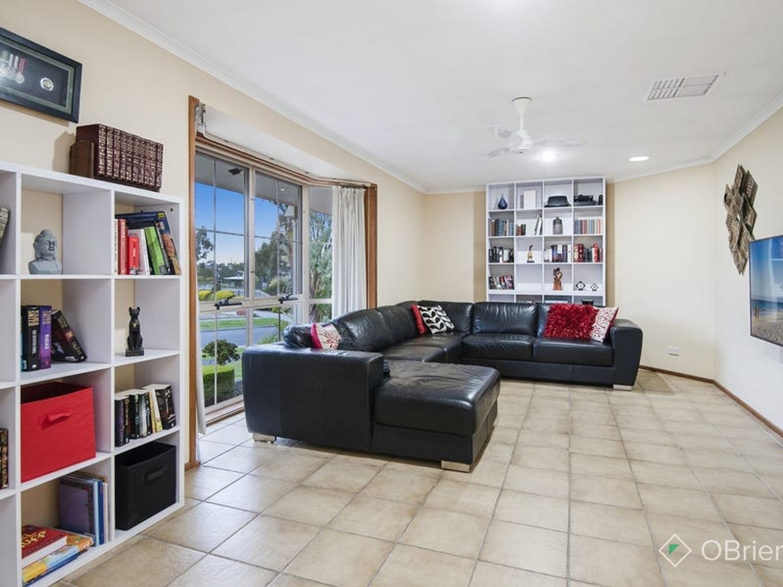 13 Maryrose Crescent, Endeavour Hills, VIC 3802, Endeavour Hills - Thumbnail 4