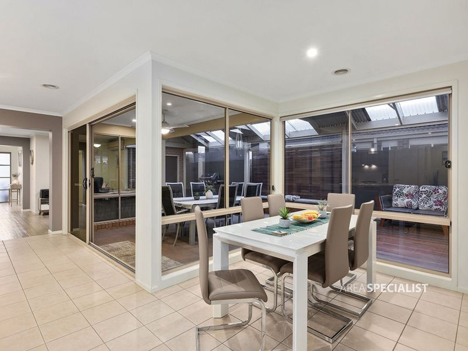 17 Ebony Street, Cranbourne, VIC 3977, Cranbourne - Thumbnail 6