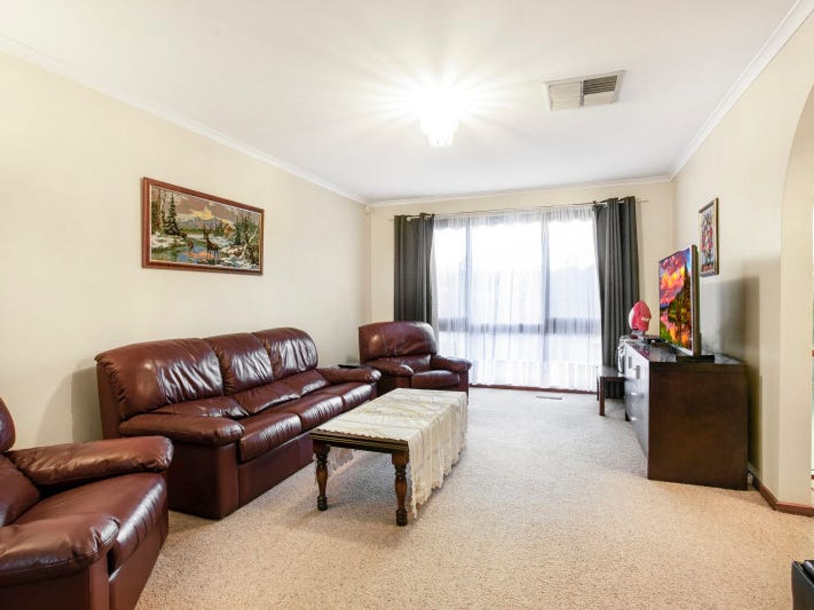 28 Lauriston Drive, Endeavour Hills, VIC 3802, Endeavour Hills - Thumbnail 4