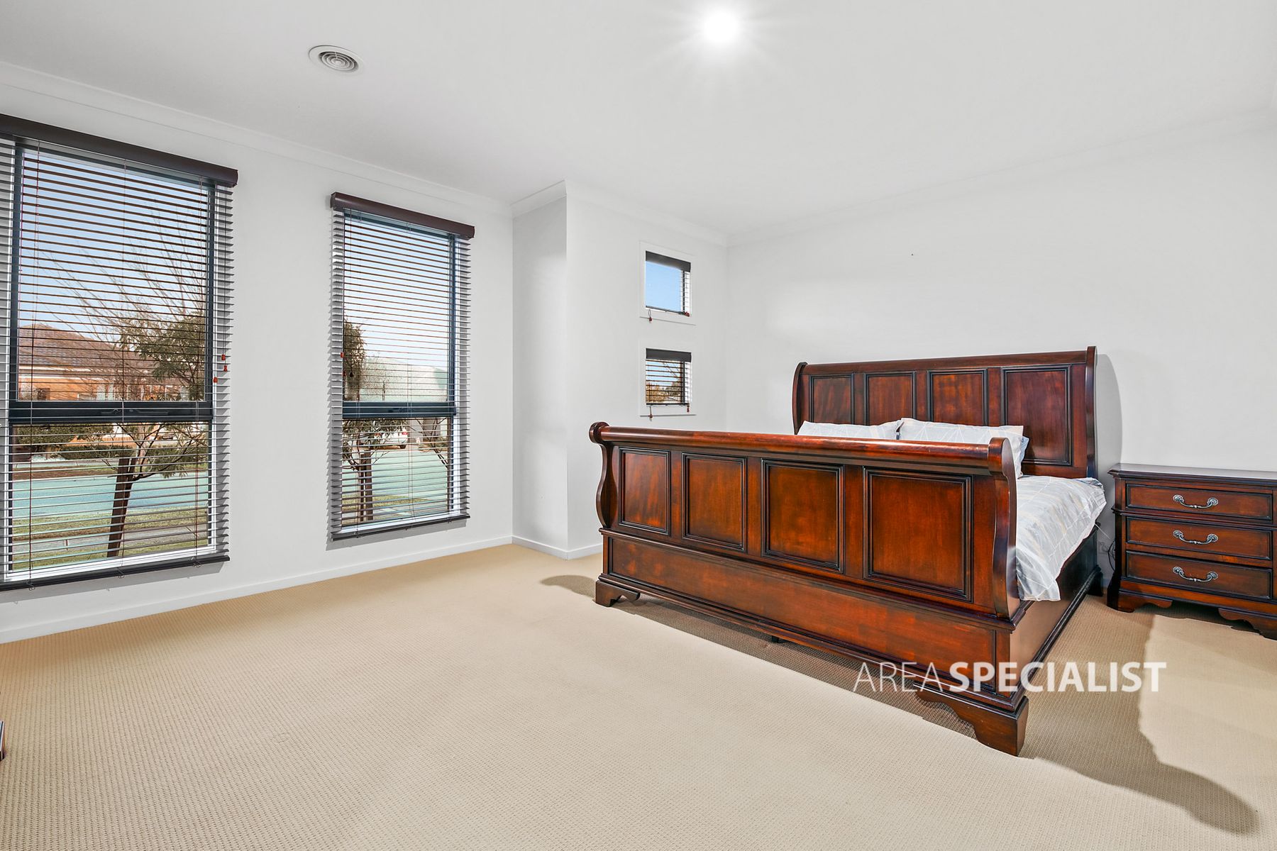 8 Damon Close, Narre Warren South, VIC 3805, Narre Warren South - Thumbnail 3