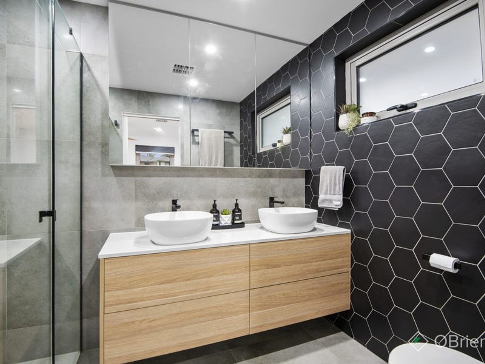 8 Hardman Court, Endeavour Hills, VIC 3802, Endeavour Hills - Thumbnail 8