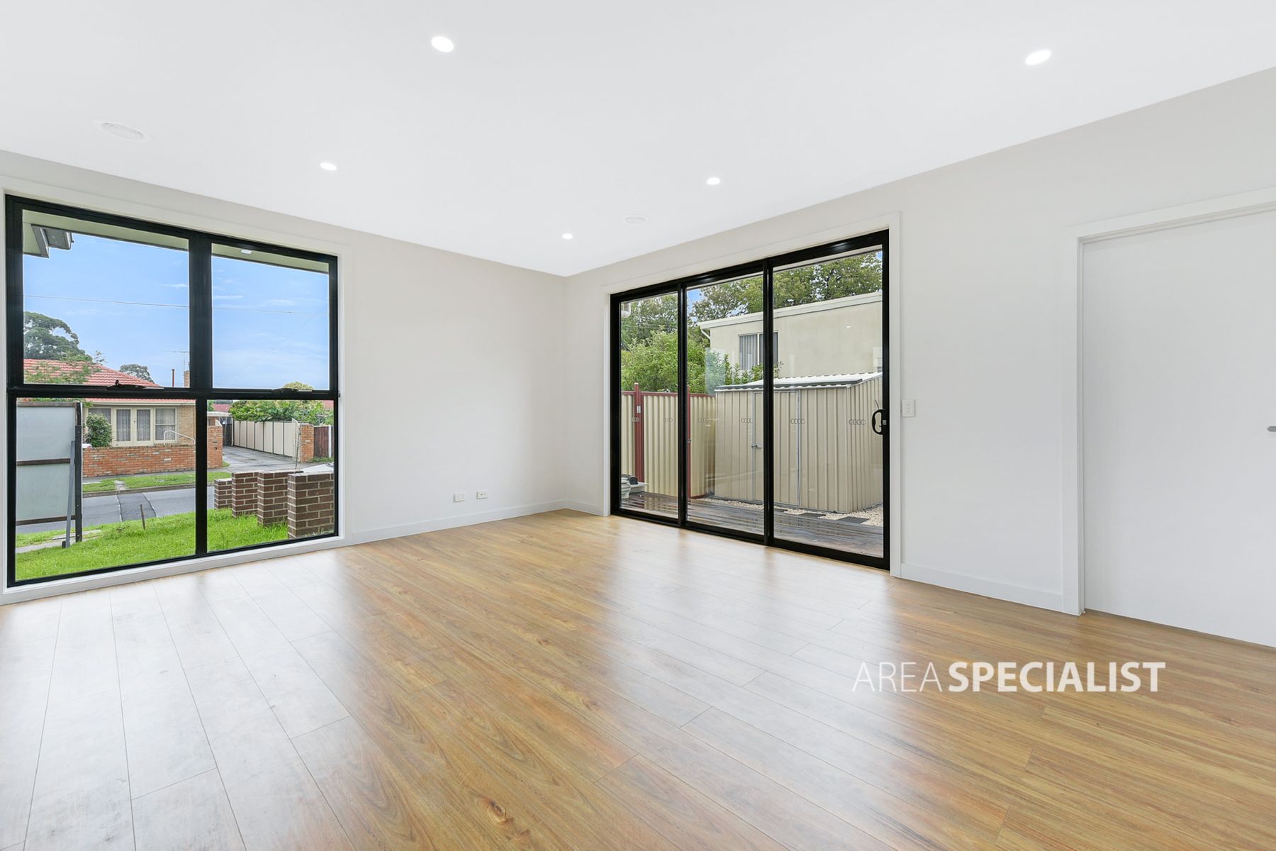 1/1 Upwey Avenue, Springvale, Springvale - Thumbnail 2