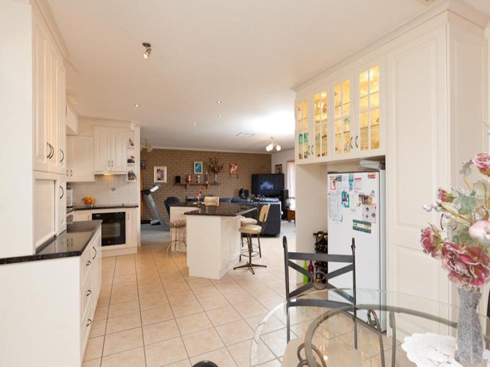 555 Cureton Avenue, Nichols Point - Thumbnail 5