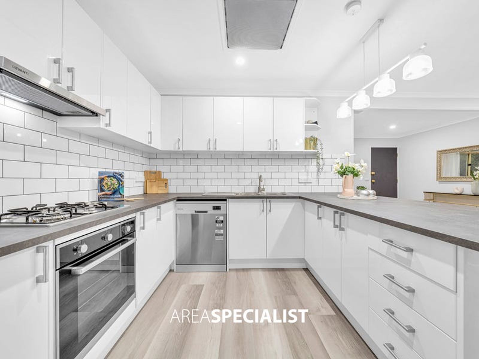 61 Ormond Road, Hampton Park, VIC 3976, Hampton Park - Thumbnail 5