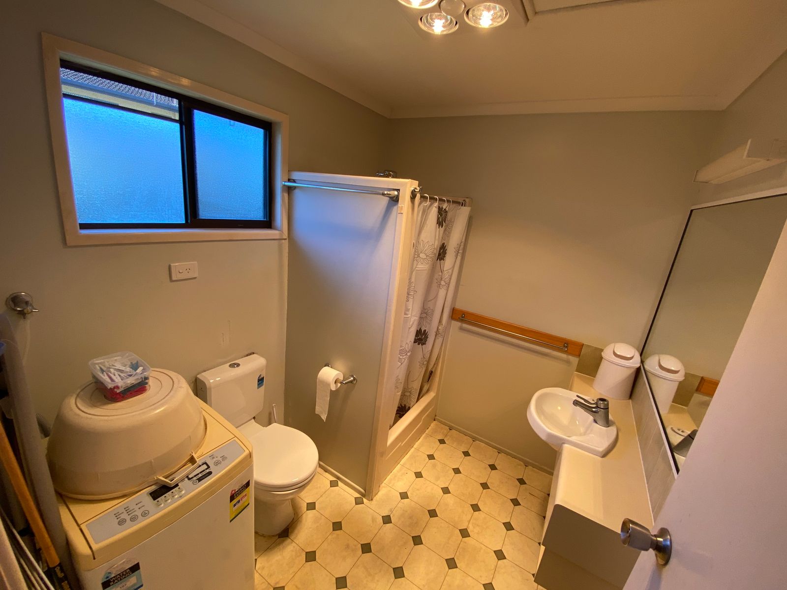 9/5 Bridge Road, East Mackay QLD 4740, East Mackay - Thumbnail 4