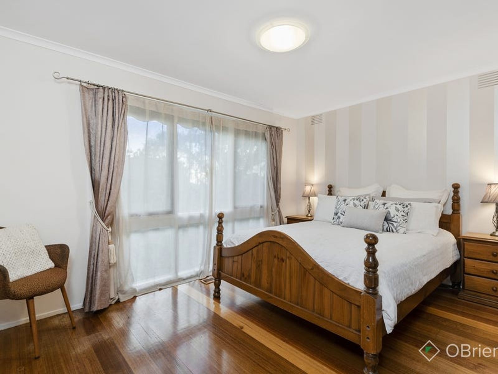35 Regnans Avenue, Endeavour Hills, VIC 3802, Endeavour Hills - Thumbnail 5