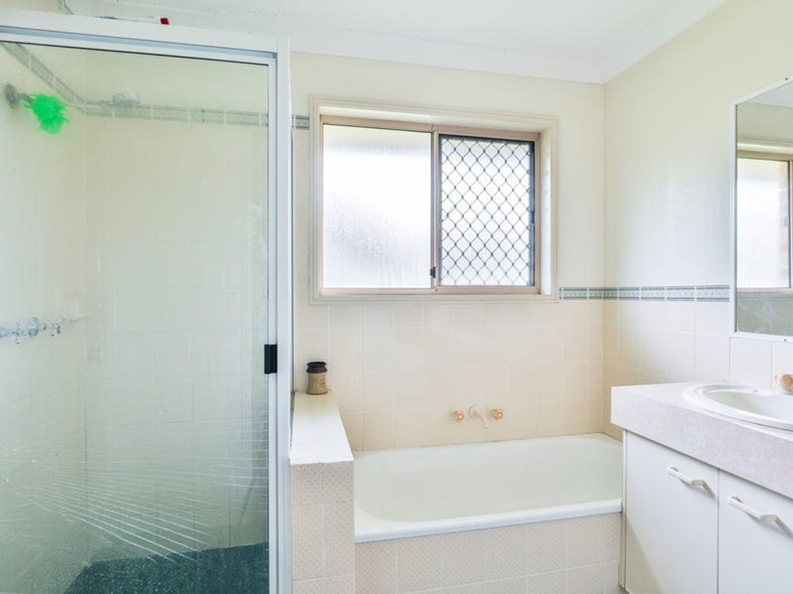 18 Kummara Road, Edens Landing QLD 4207, Edens Landing - Thumbnail 7