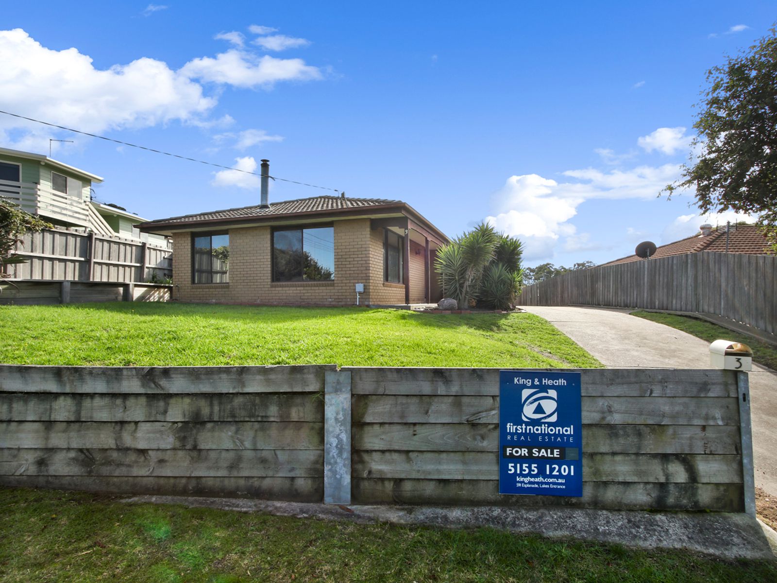 3 Wallace Street, Lakes Entrance VIC 3909