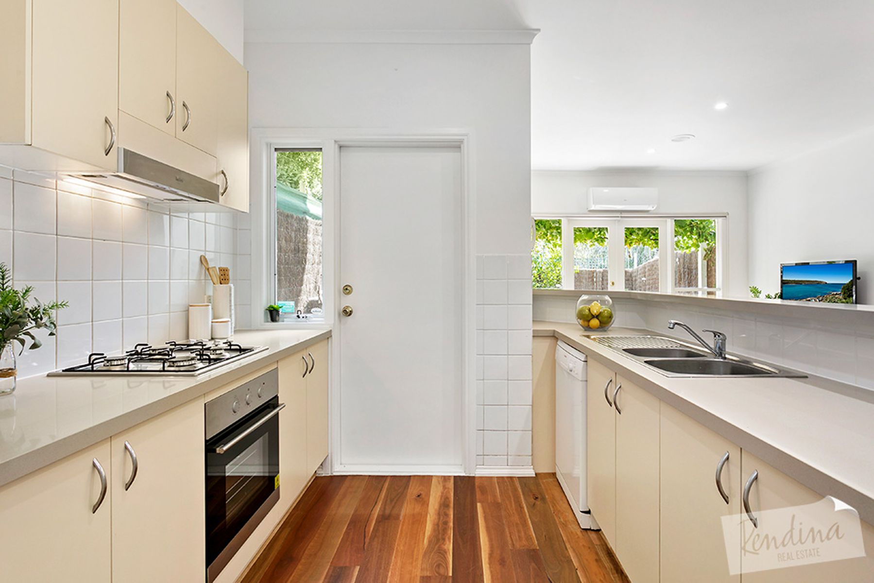 44 Francis Lane, Kensington - Thumbnail 2