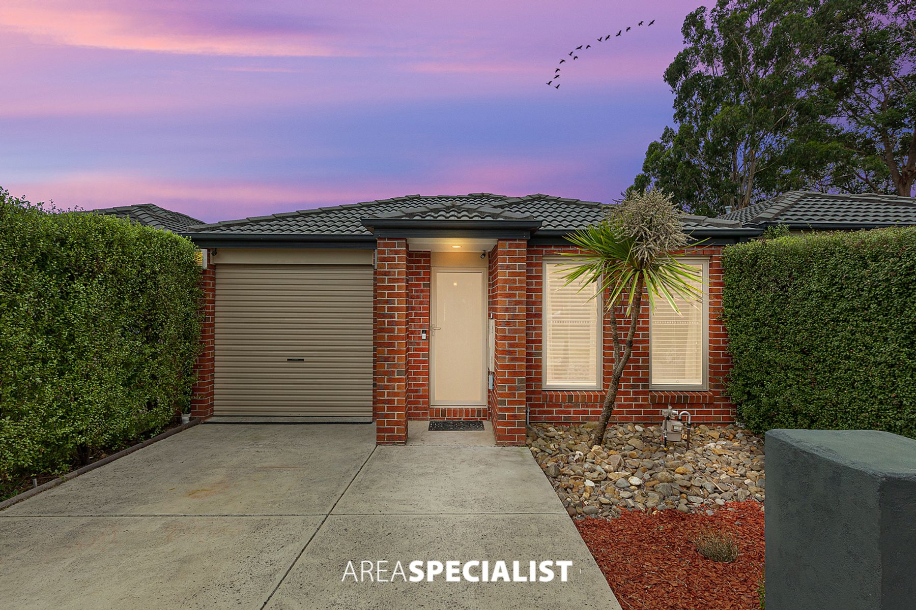 5 Penarie Place, Pakenham, VIC 3810, Pakenham - Thumbnail 2