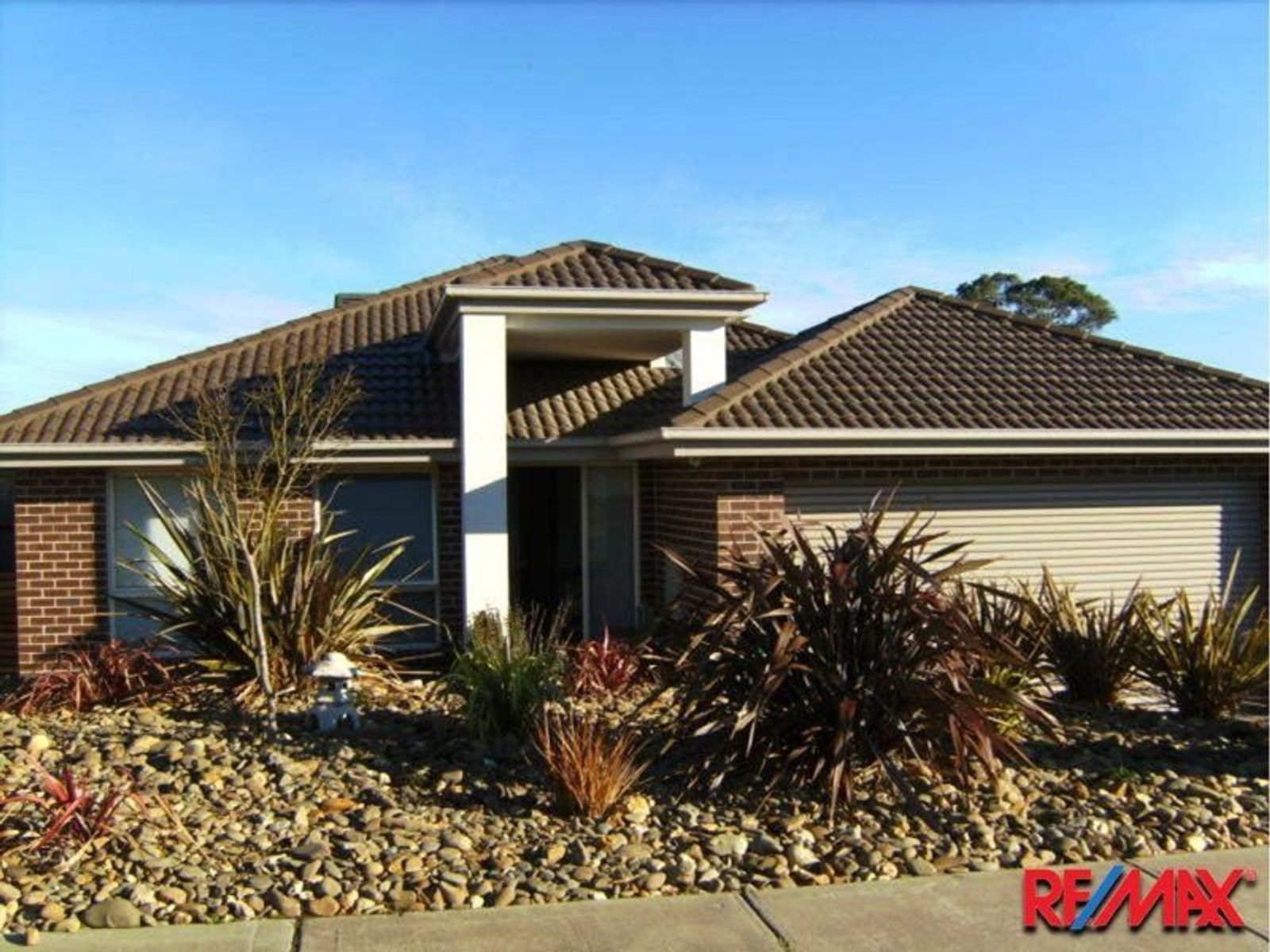 53 Clifton Park Drive, Contact Agent - Thumbnail 3
