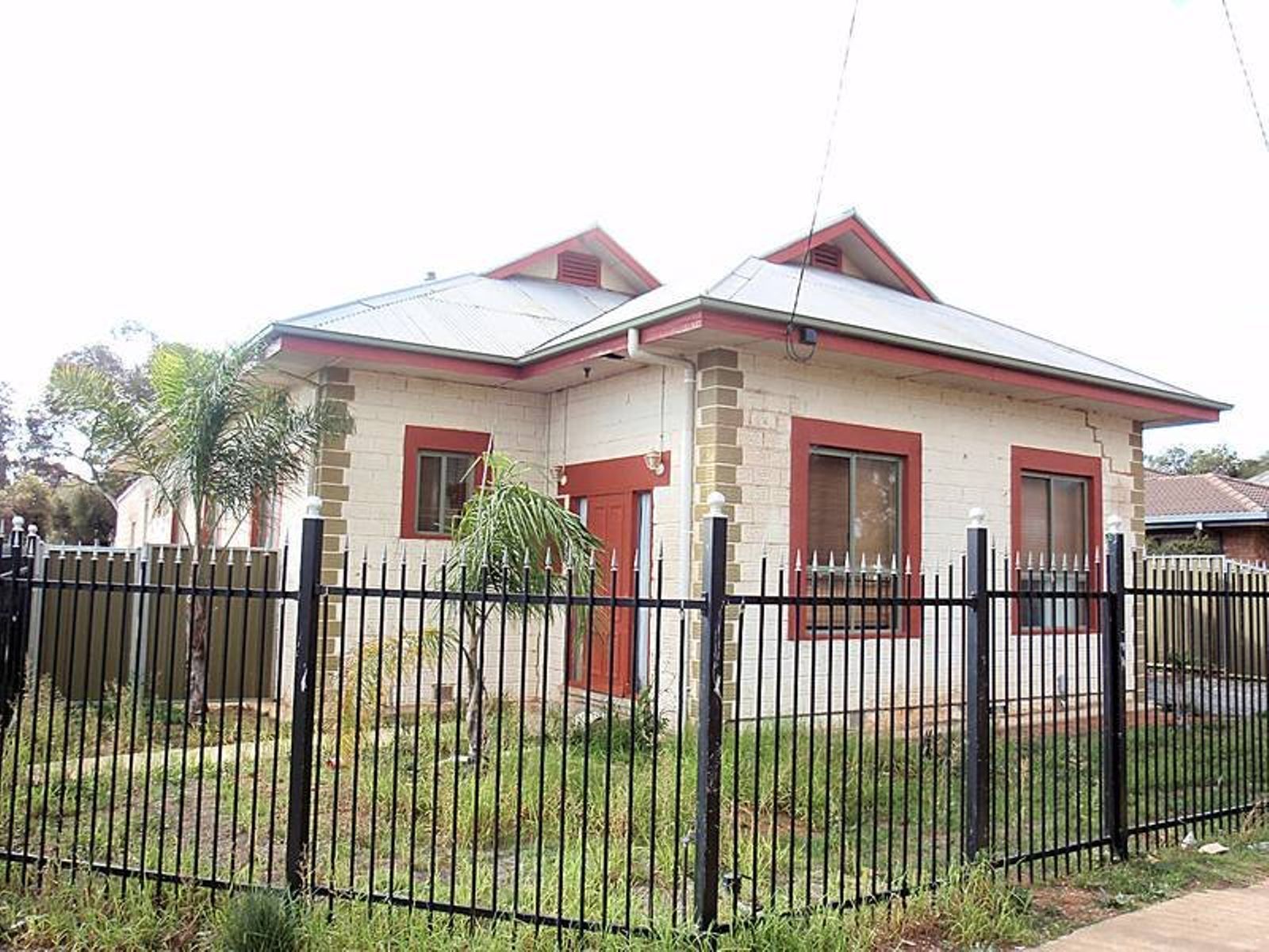 12 Westcliffs Avenue, Red Cliffs - Image 1