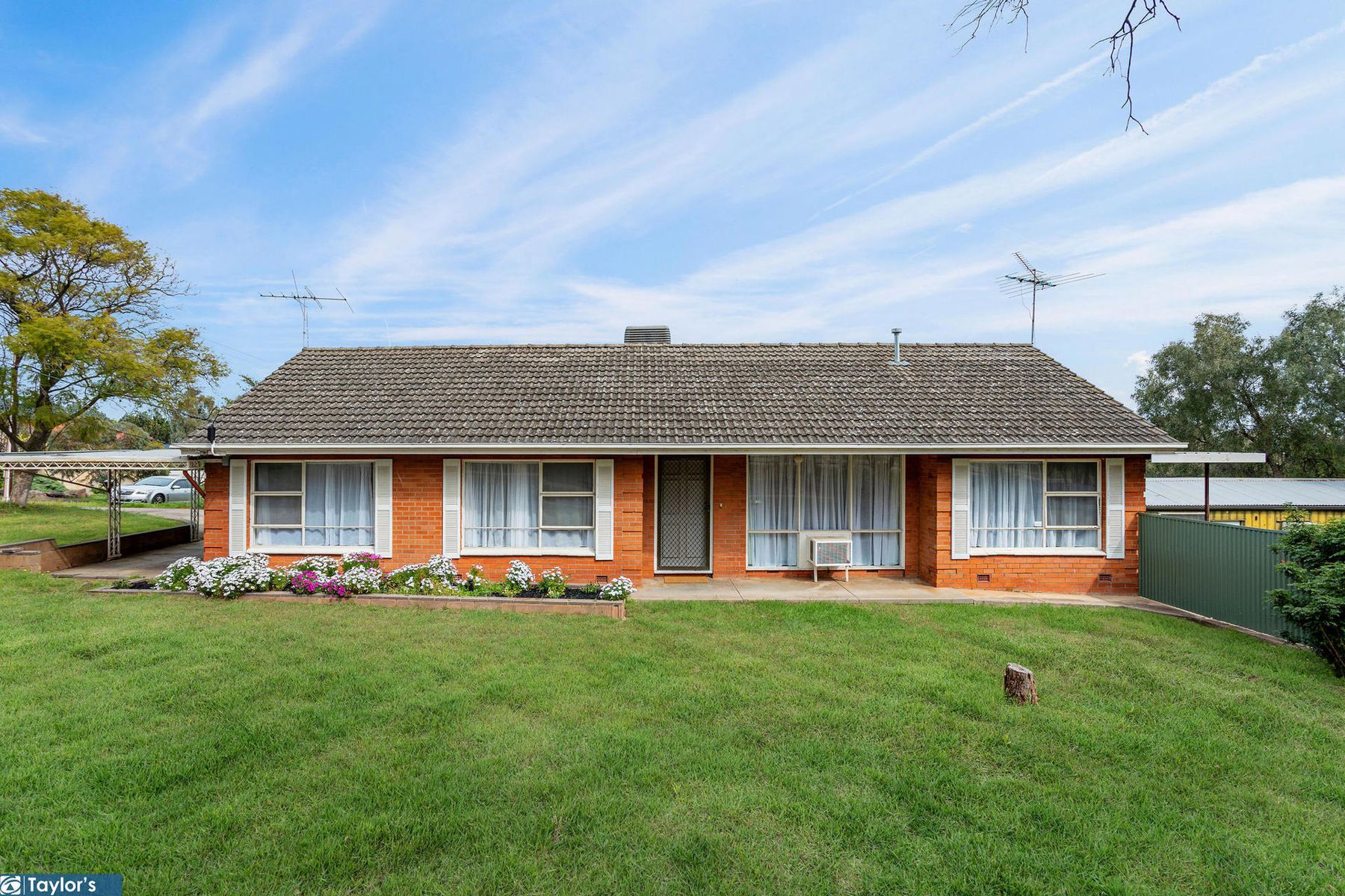 30 Goodwin Court, Para Hills - Image 1