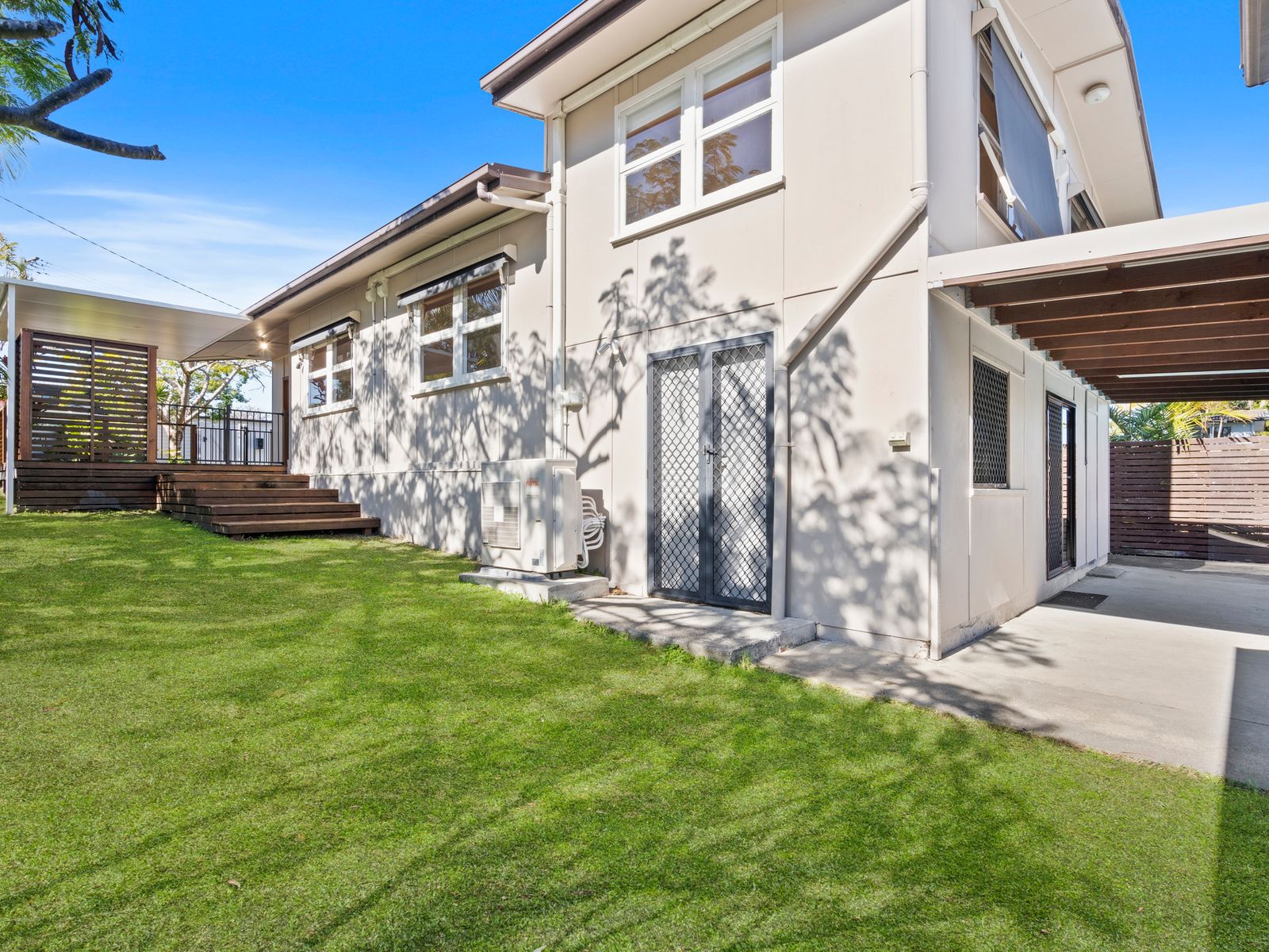 53 Deakin Avenue, Southport, QLD 4215, Southport - Image 1