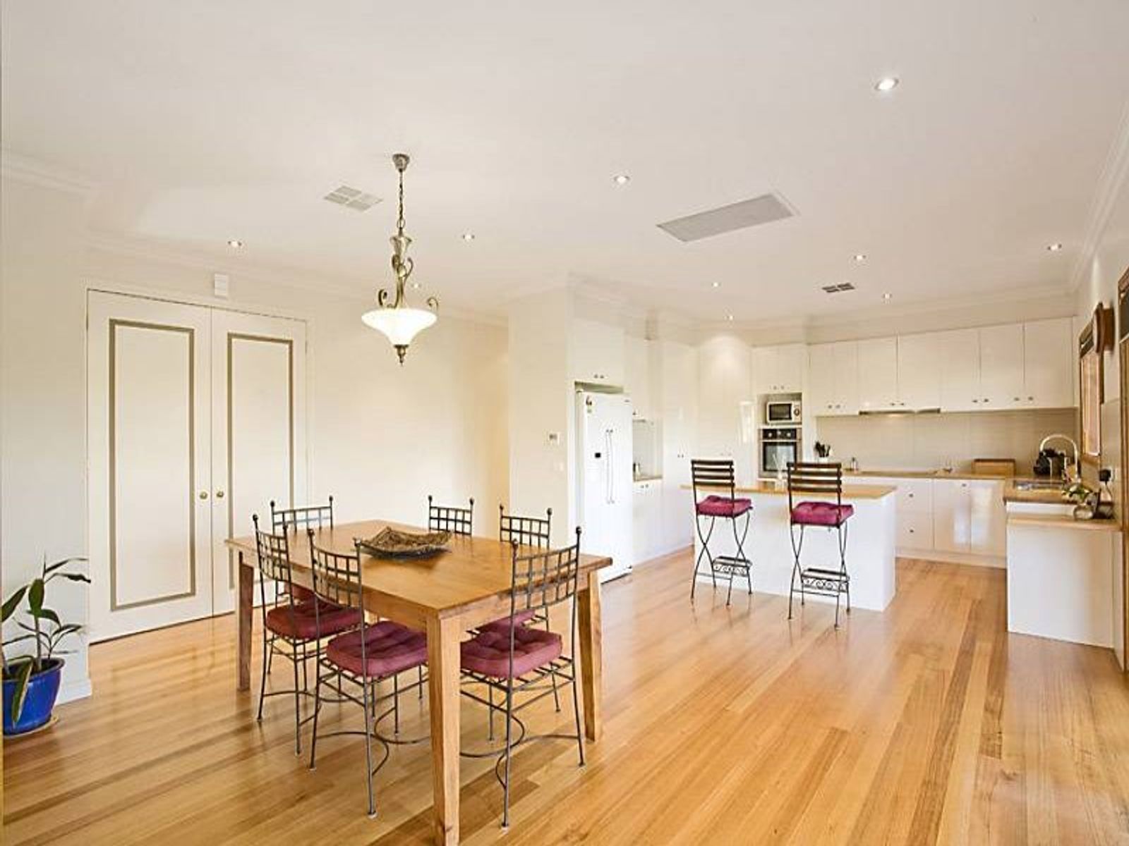 21 Muir Court, Romsey - Thumbnail 4