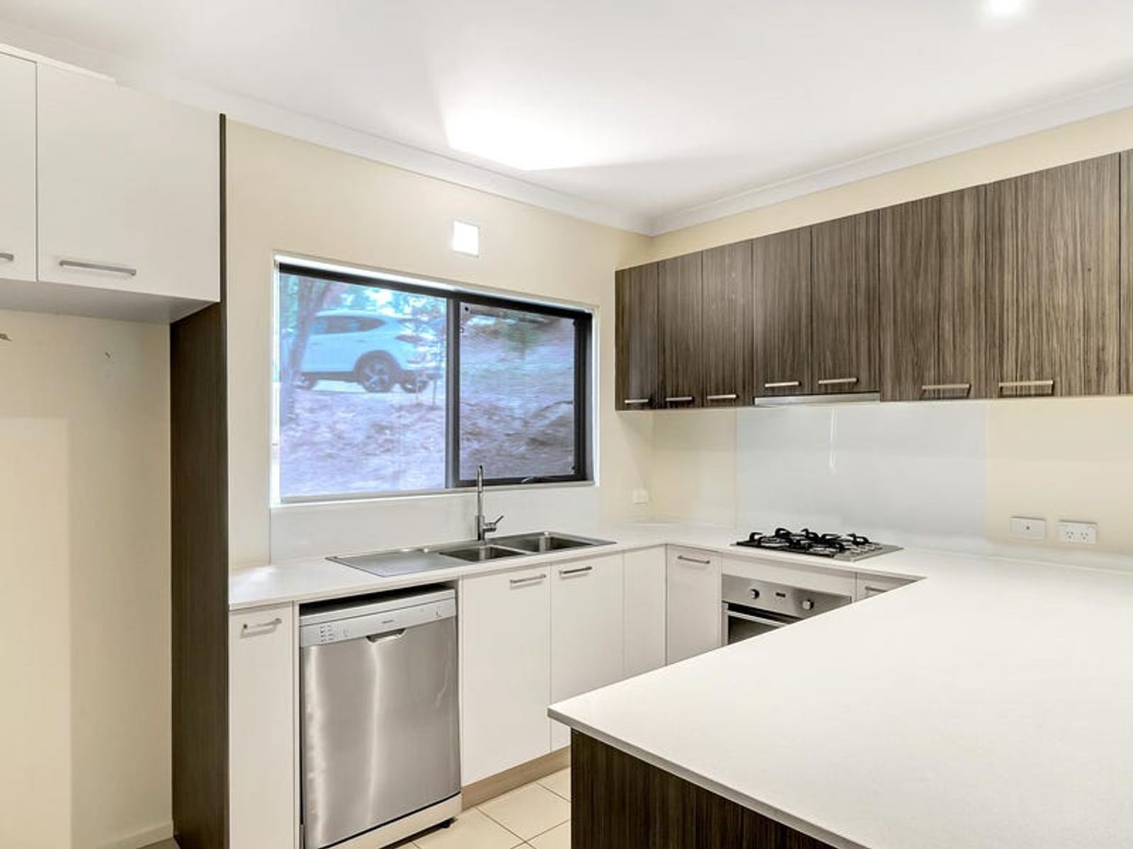 1/108 Central Springs Road, Daylesford VIC 3460, Daylesford - Thumbnail 2