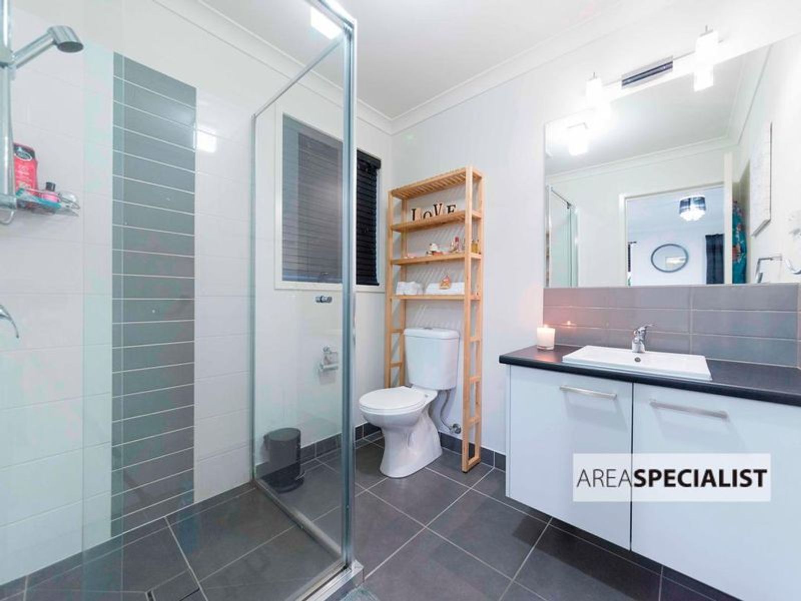 30 Cemetine Terrace, Cranbourne, VIC 3977, Cranbourne - Thumbnail 3