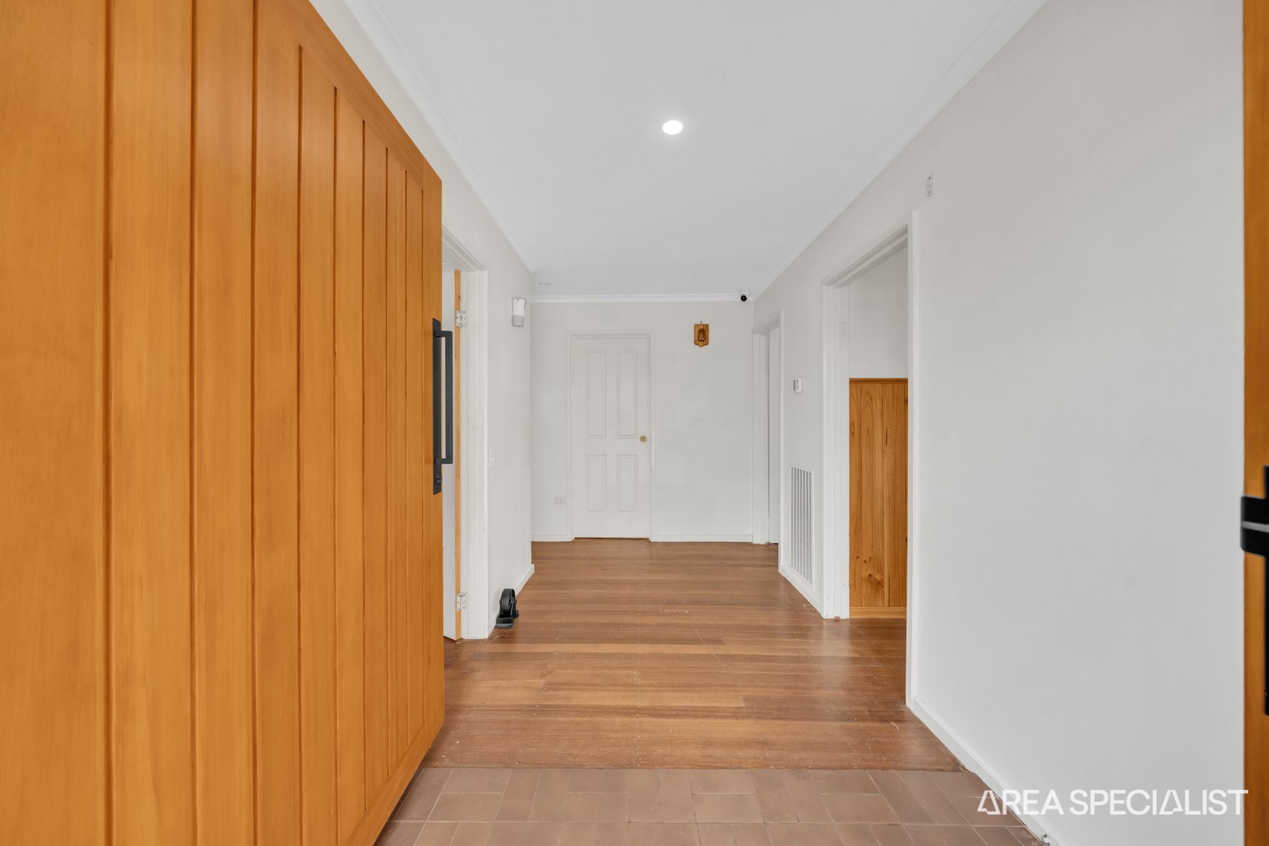 18 Wolfe Road, Melton, VIC 3337, Melton - Thumbnail 5