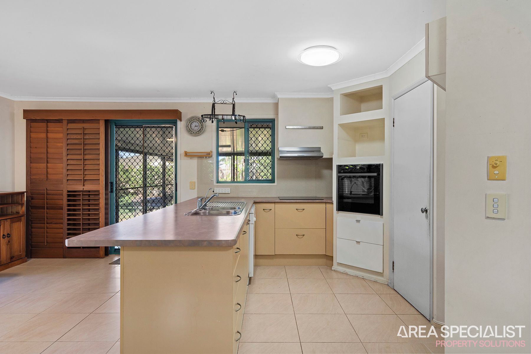 27 Bangalow Drive, Steiglitz, QLD 4207, Steiglitz - Thumbnail 8