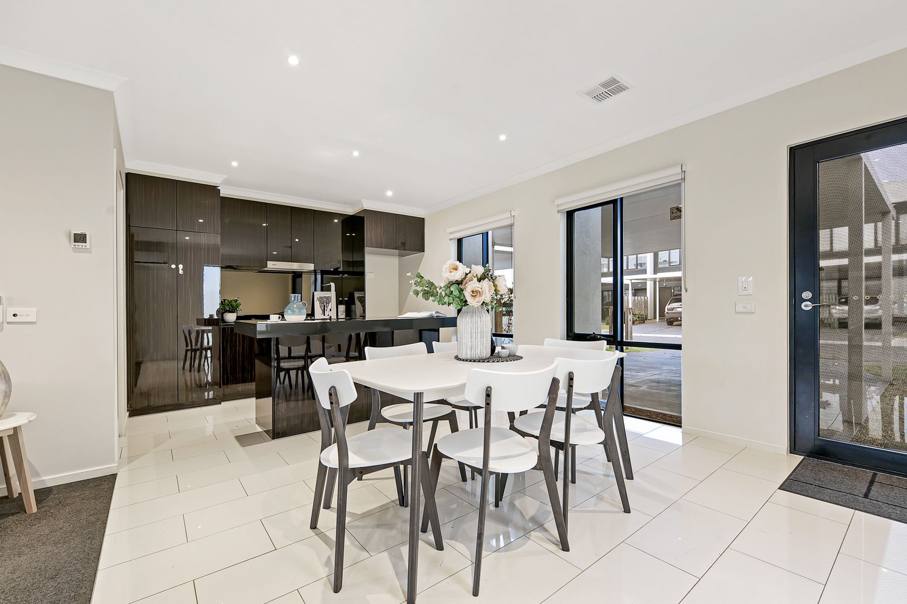 8 Amaryn Court, Springvale, Springvale - Thumbnail 4