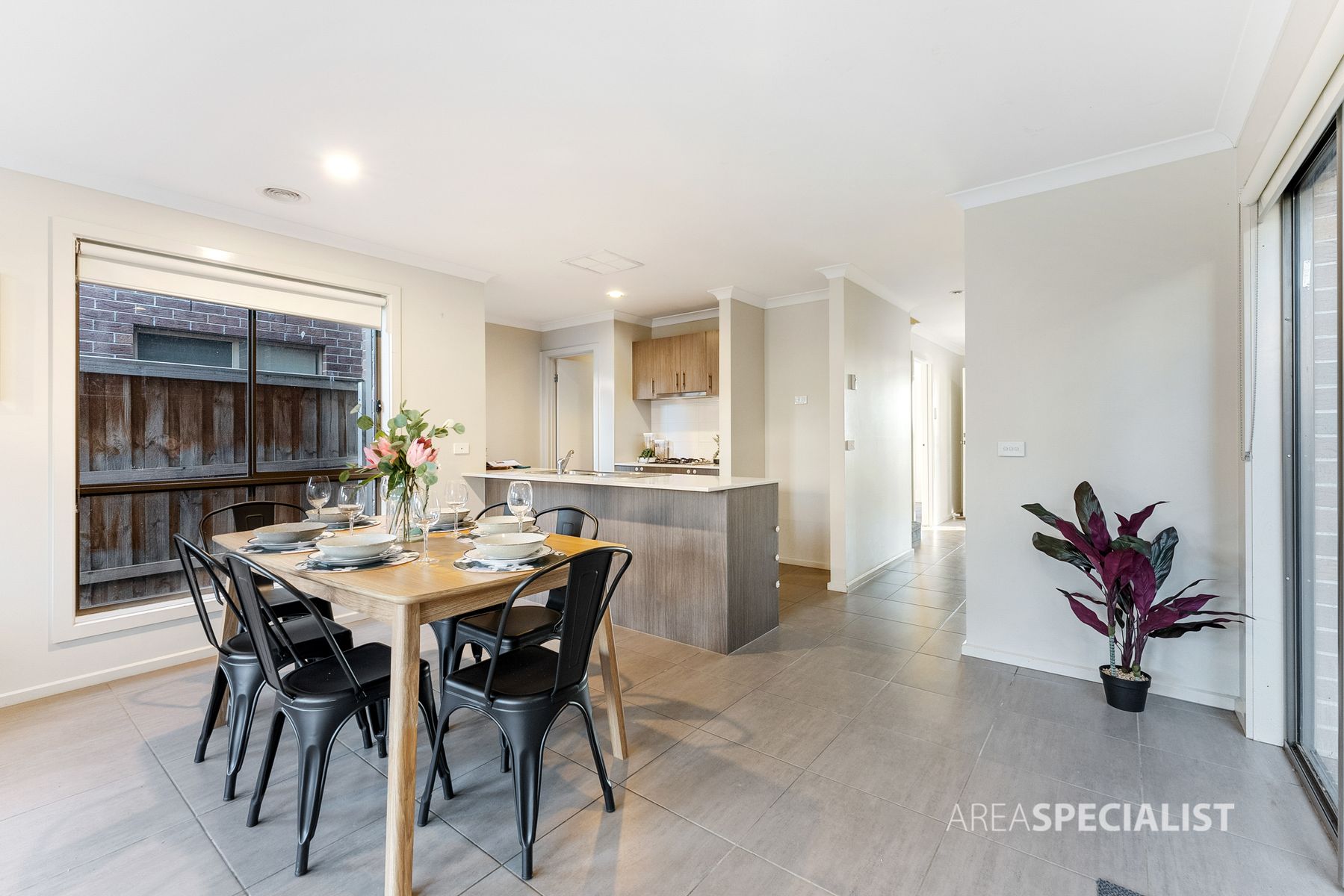 36 Featherbrook Drive, Point Cook, VIC 3030, Point Cook - Thumbnail 8
