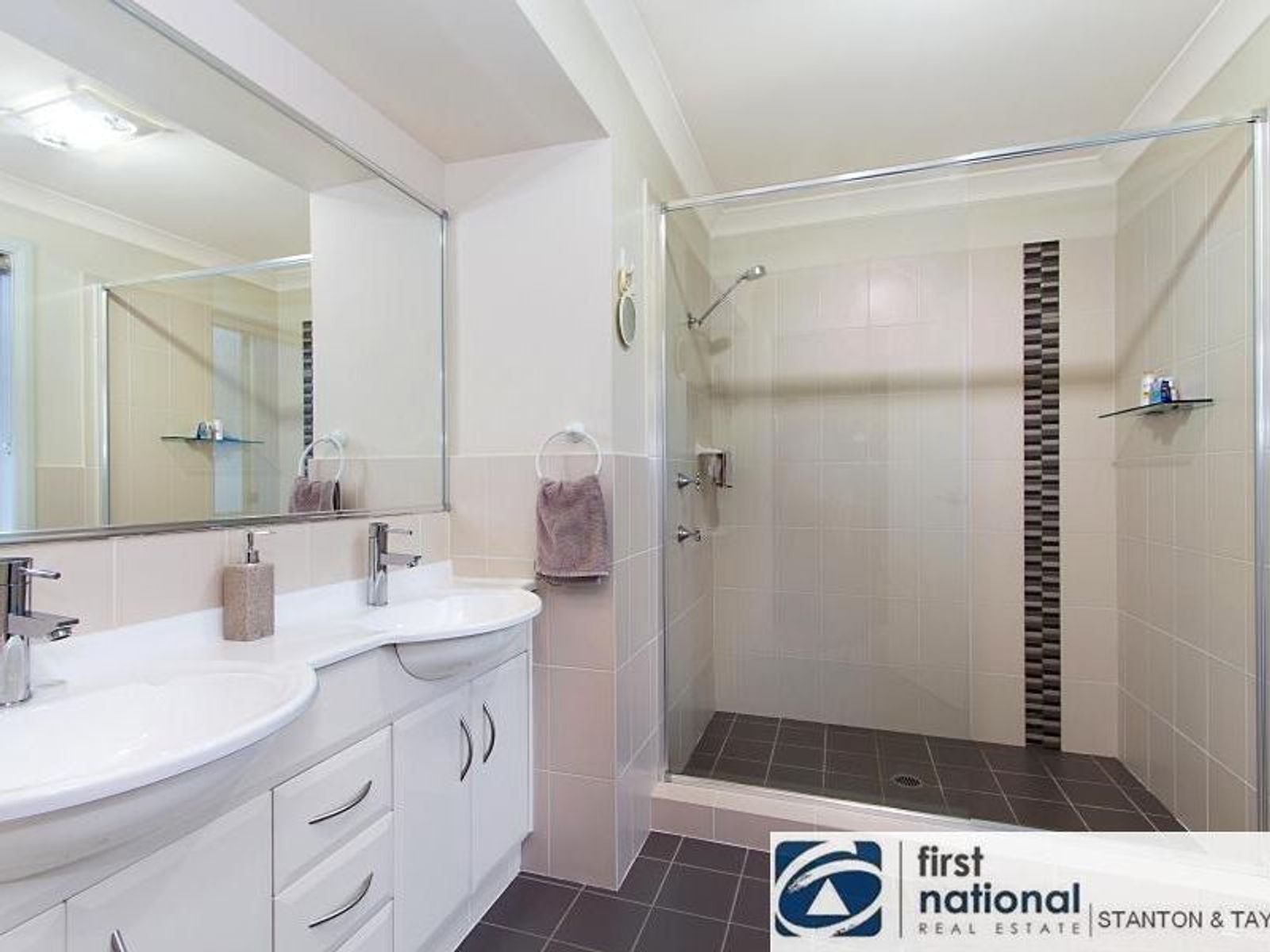 13 Waterside Boulevard, Cranebrook - Thumbnail 8