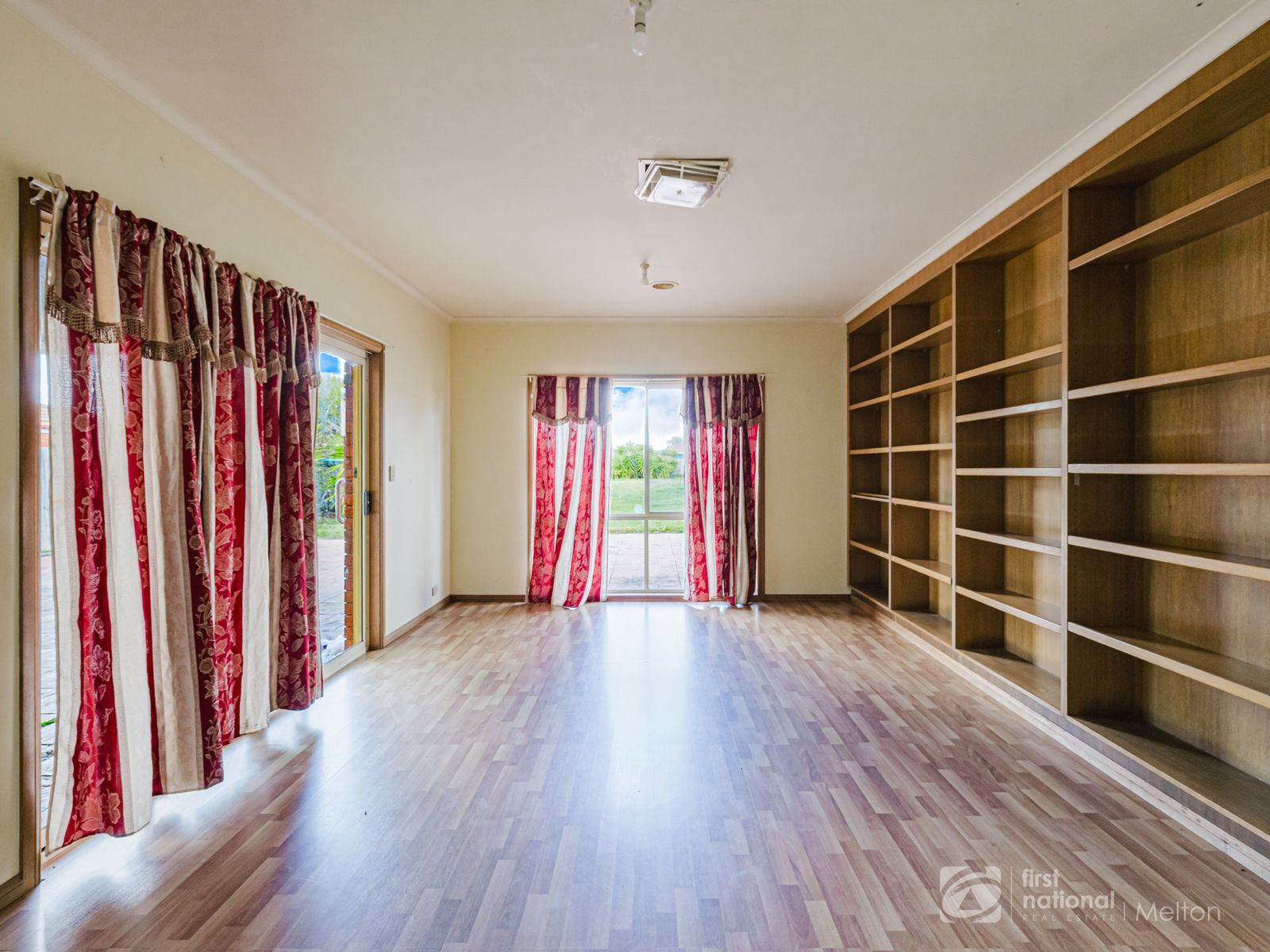 8 Toolern Street, Melton South VIC 3338, Melton South - Thumbnail 6