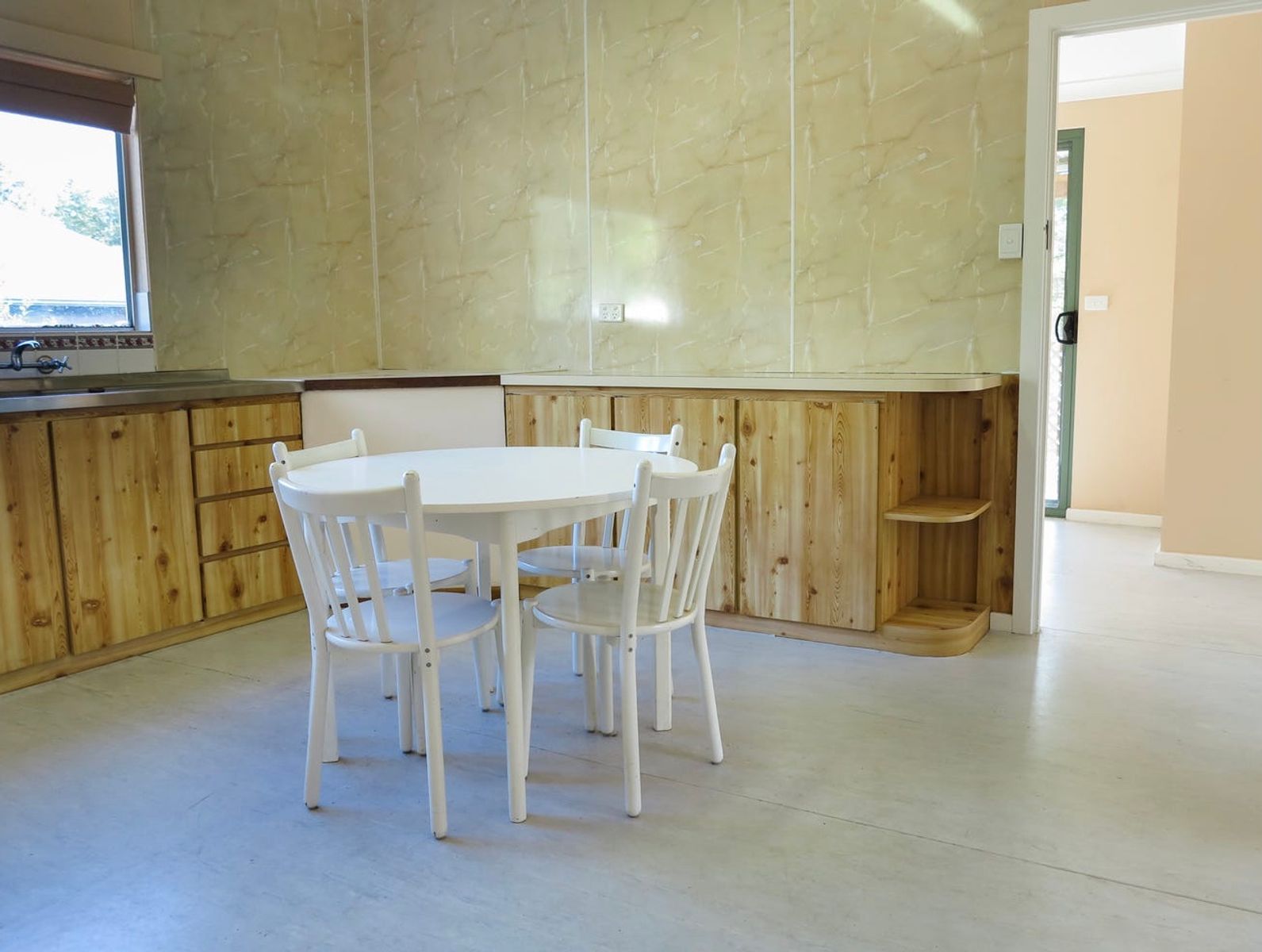 30 Church Street, Dwellingup WA 6213, Dwellingup - Thumbnail 2