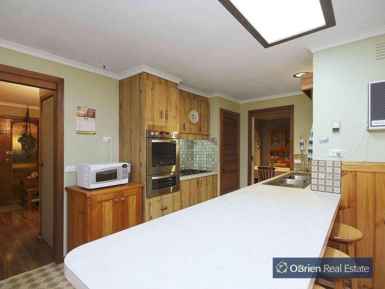 6 Satterley Close, Endeavour Hills, VIC 3802, Endeavour Hills - Thumbnail 4