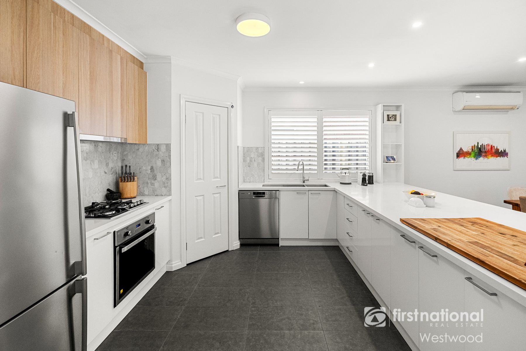 5 Koombahla Court, Werribee VIC 3030, Werribee - Thumbnail 2