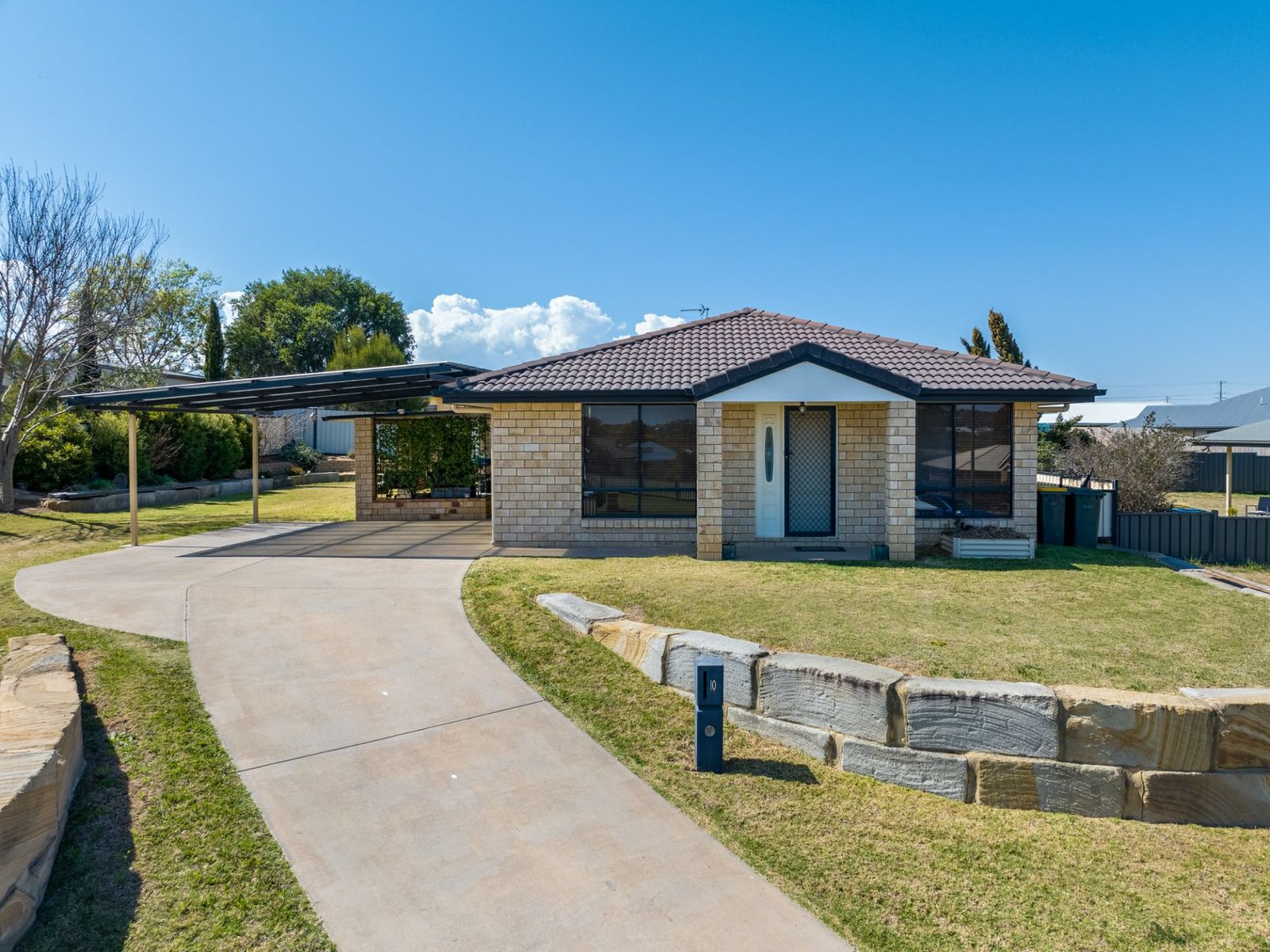 10 Hakea Court, Warwick - Thumbnail 4