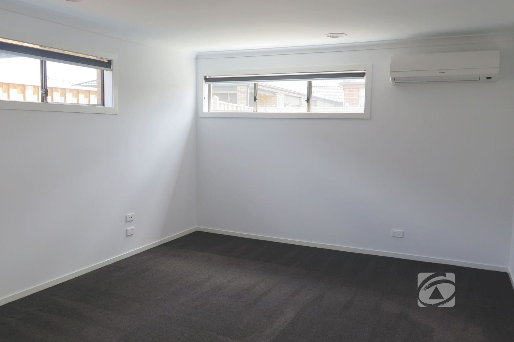 10 Fairywren Street, Pakenham VIC 3810, Pakenham - Thumbnail 5