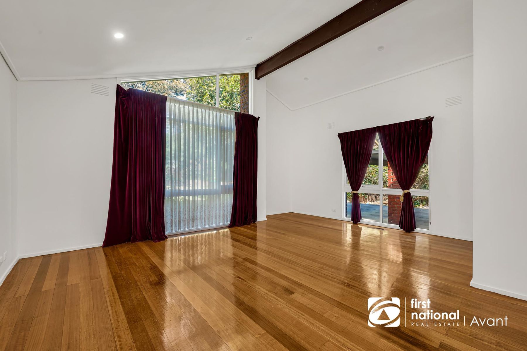 16 Gainsborough Street, Doncaster East VIC 3109, Doncaster East - Thumbnail 2