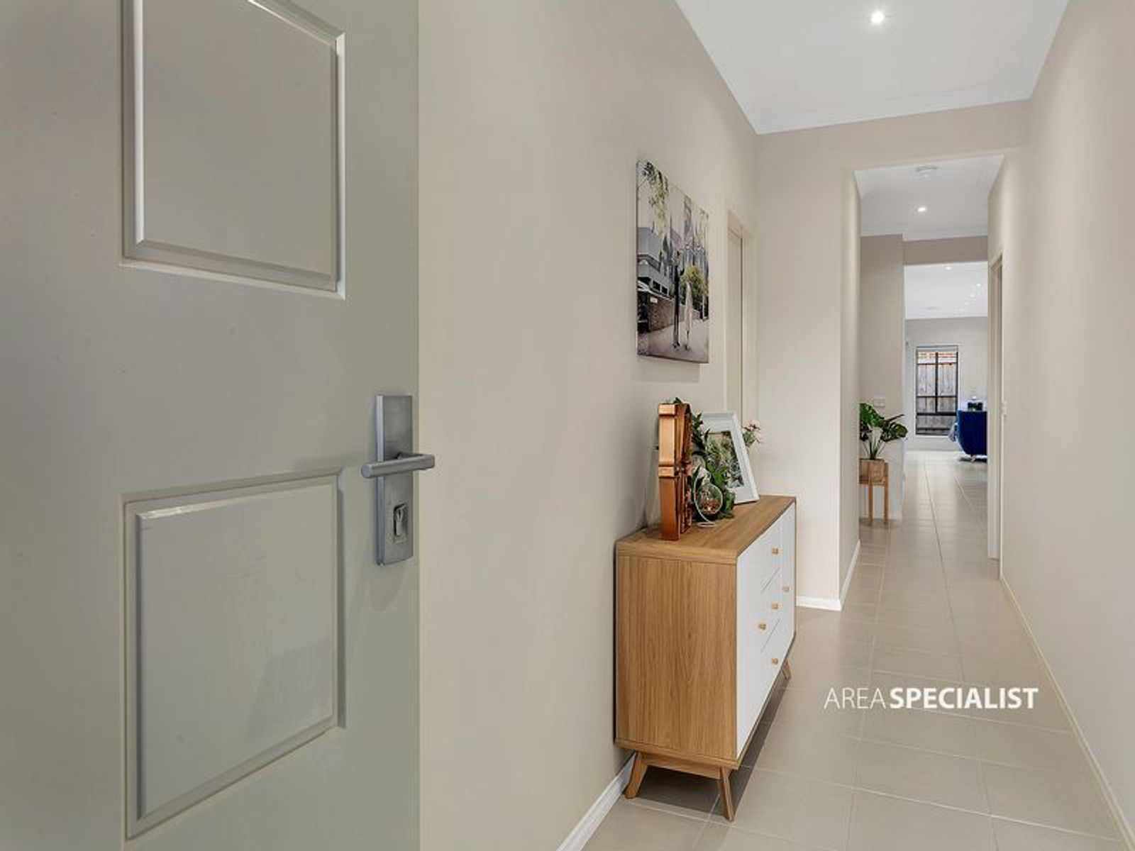 19 Hekela Street, Clyde North, VIC 3978, Clyde North - Thumbnail 4