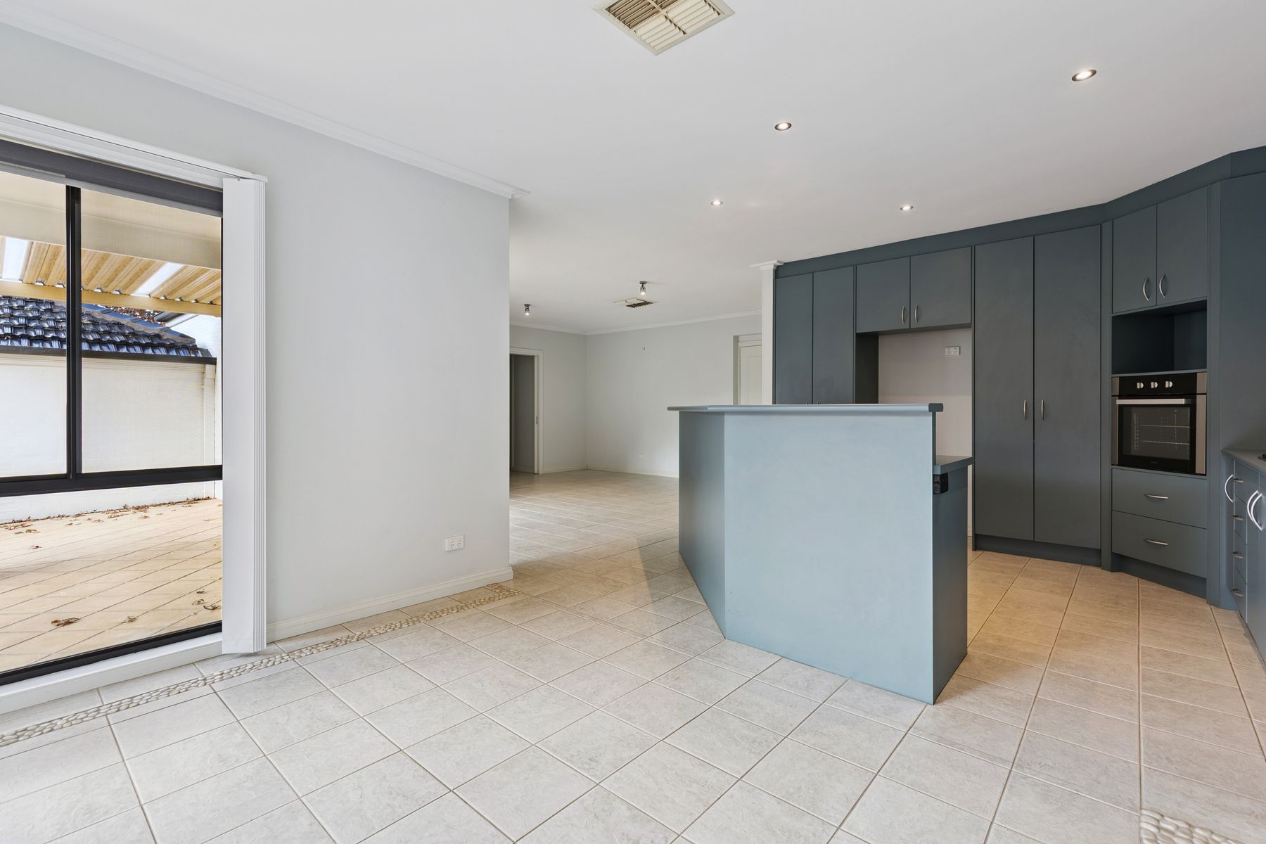 6 Greenwood Drive, Kennington VIC 3550, Kennington - Thumbnail 3