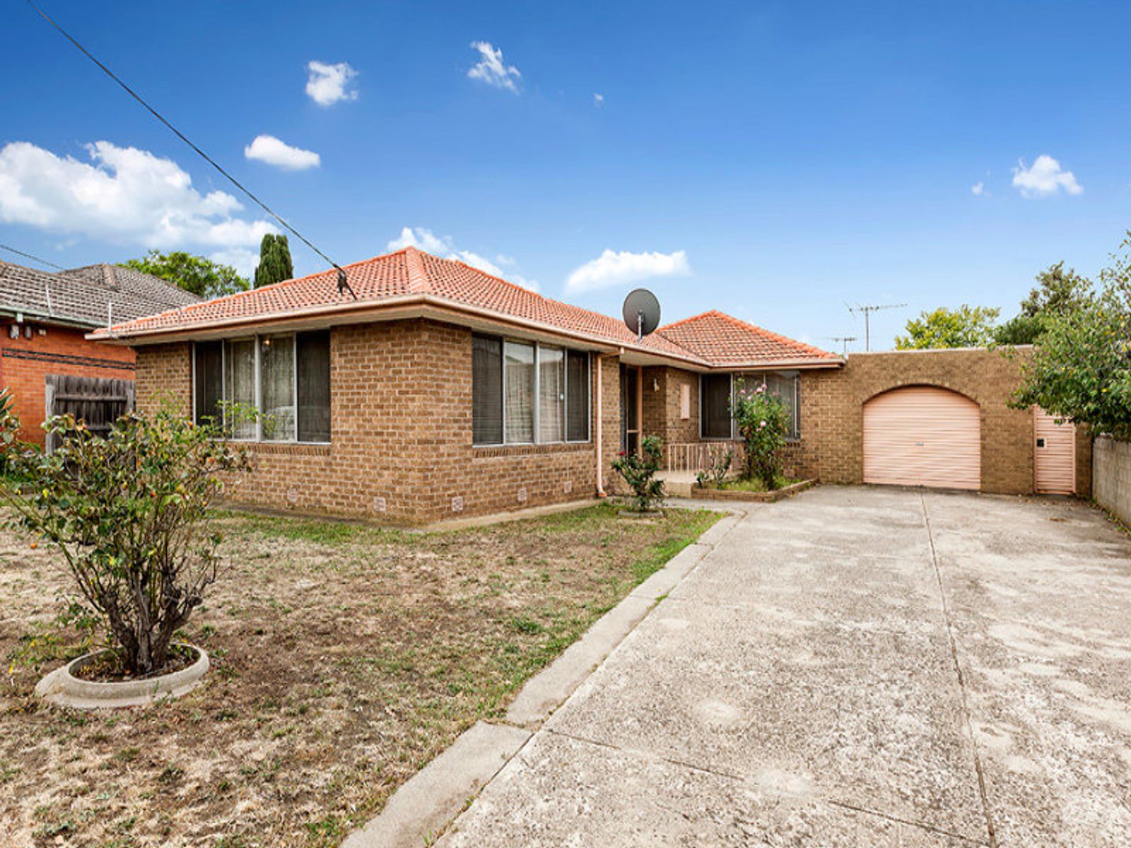 30 Goodwood Crescent, Gladstone Park - Thumbnail 6