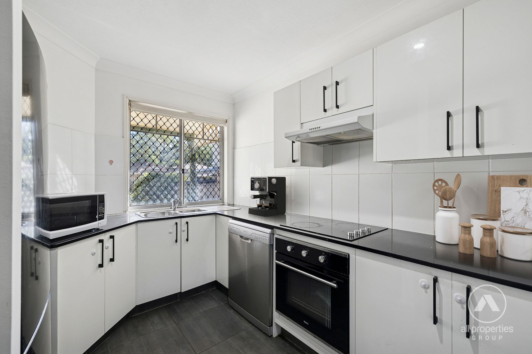 9/10 Lawrence Close, Robertson QLD 4109, Robertson - Thumbnail 6