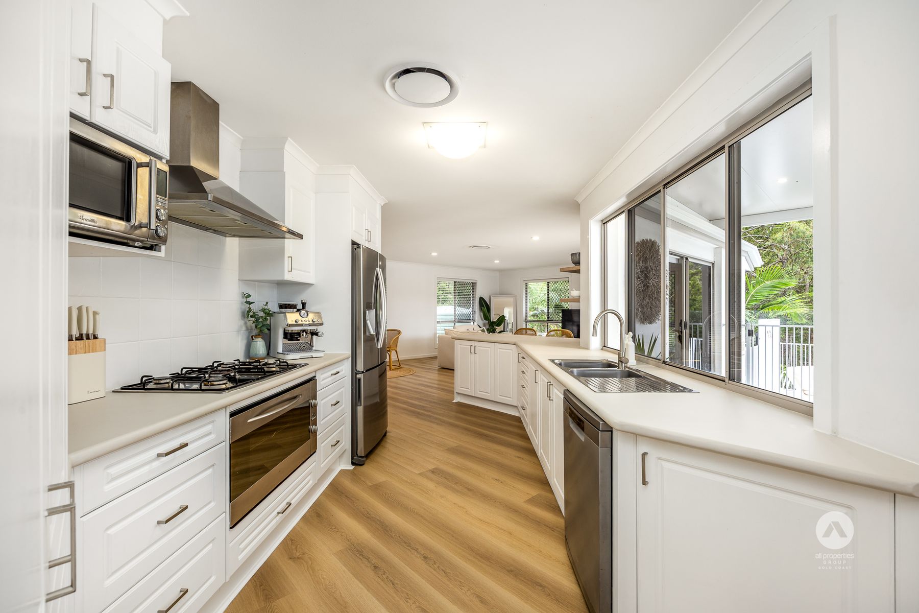 30 Fenton Drive, Tallebudgera QLD 4228, Tallebudgera - Thumbnail 6