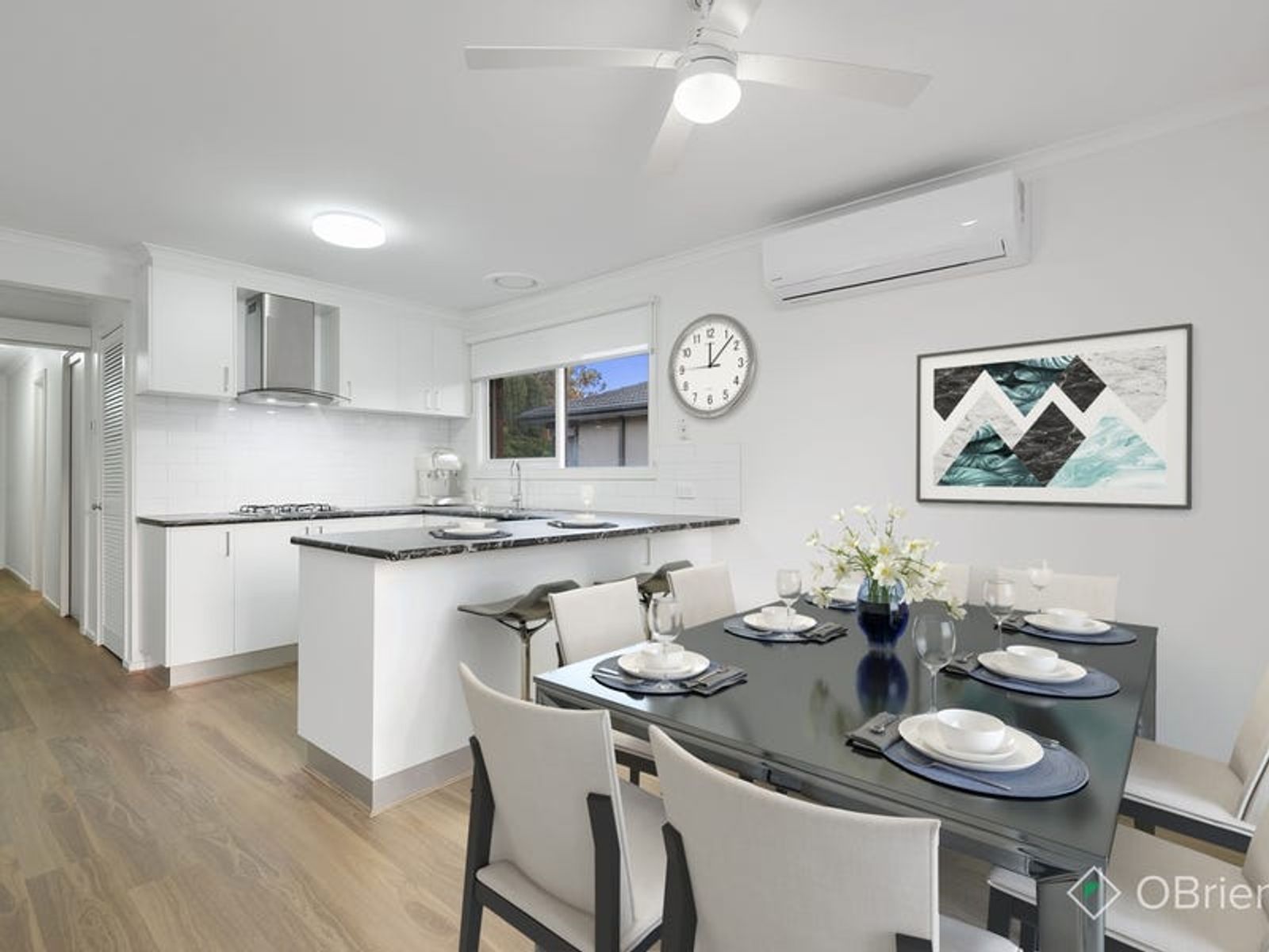 37 Sydney Parkinson Avenue, Endeavour Hills, VIC 3802, Endeavour Hills - Thumbnail 4