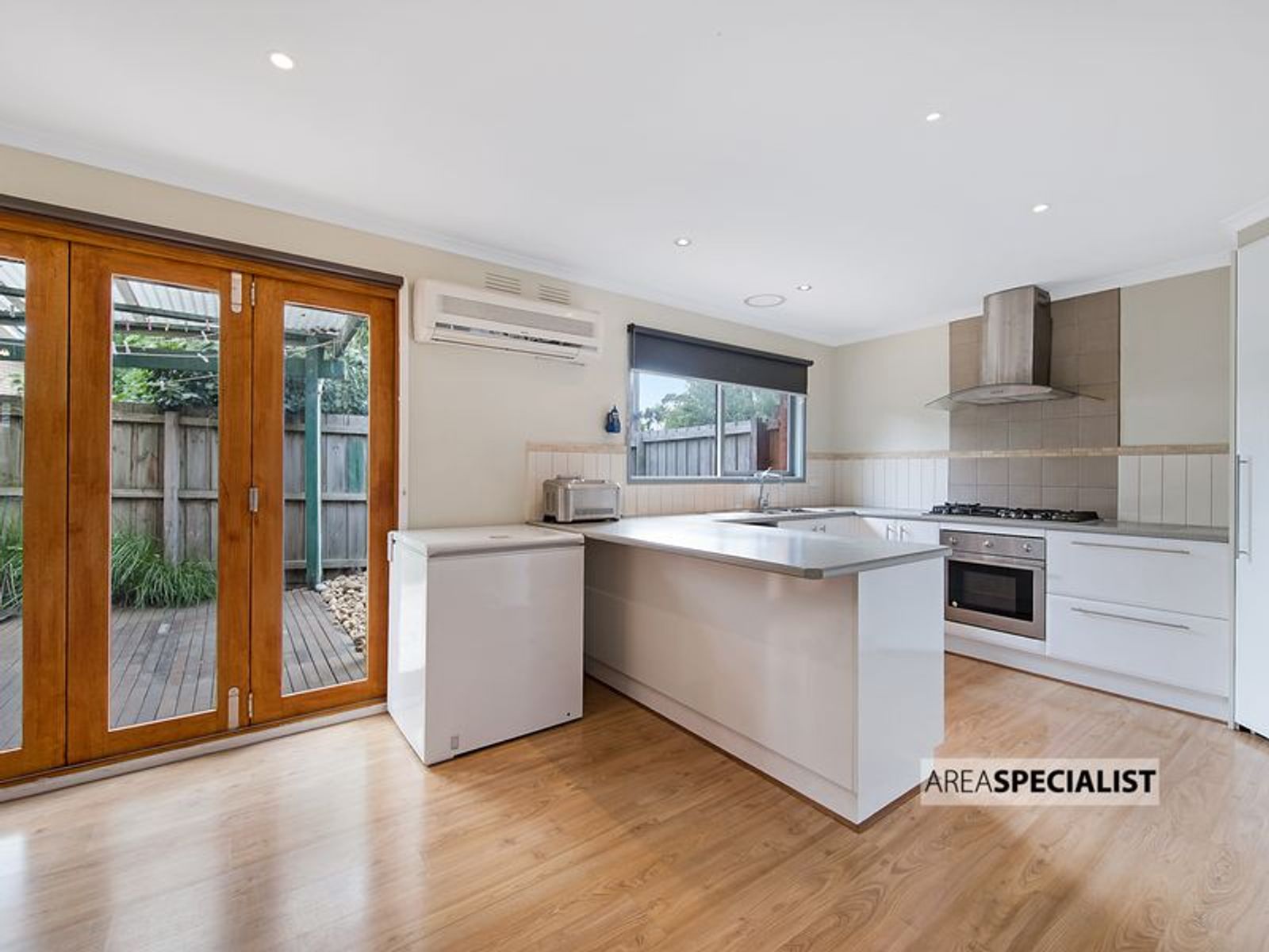 12 Farrer Close, Cranbourne, VIC 3977, Cranbourne - Thumbnail 3