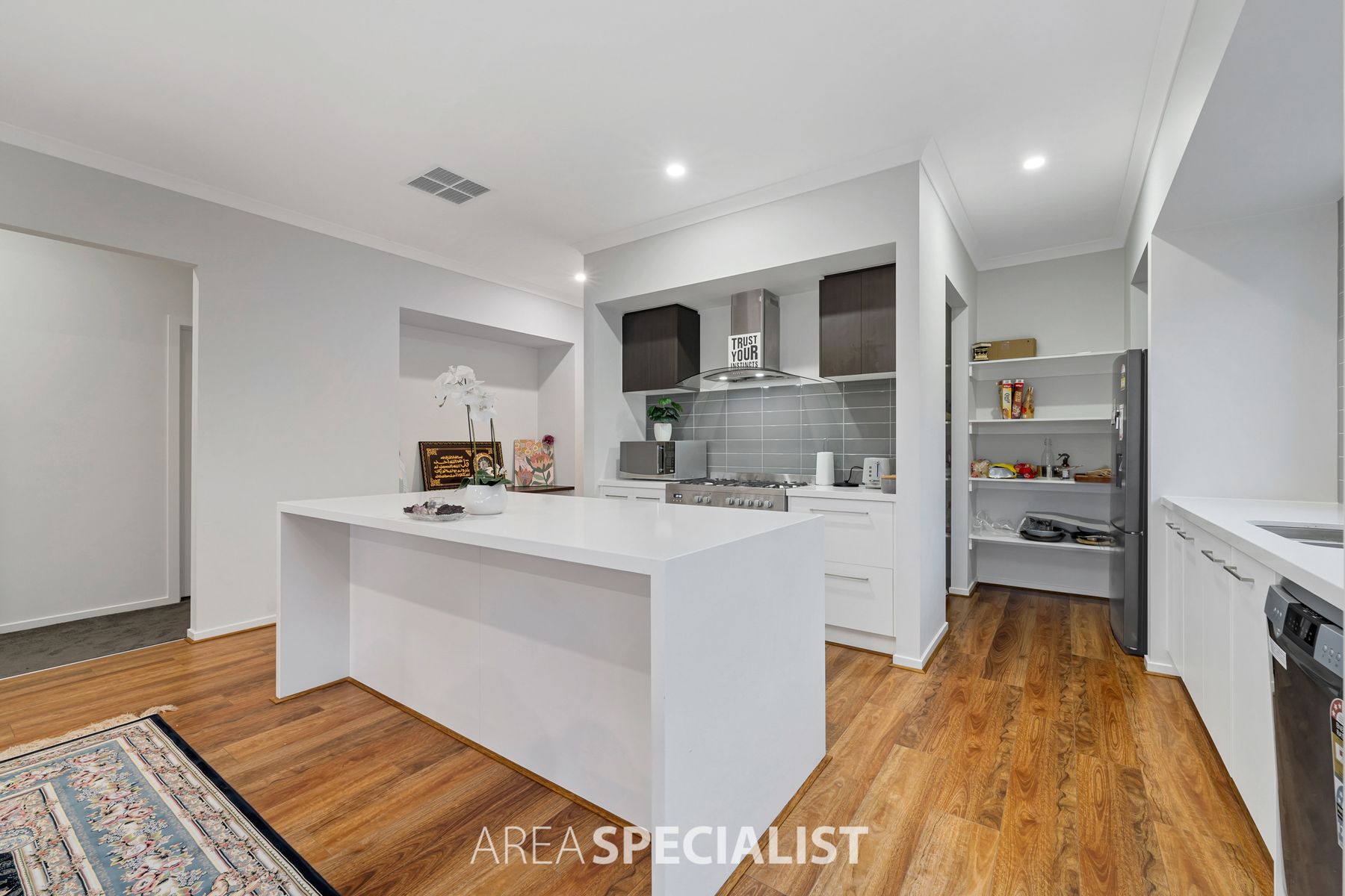 15 Gresall Street, Clyde North, VIC 3978, Clyde North - Thumbnail 5