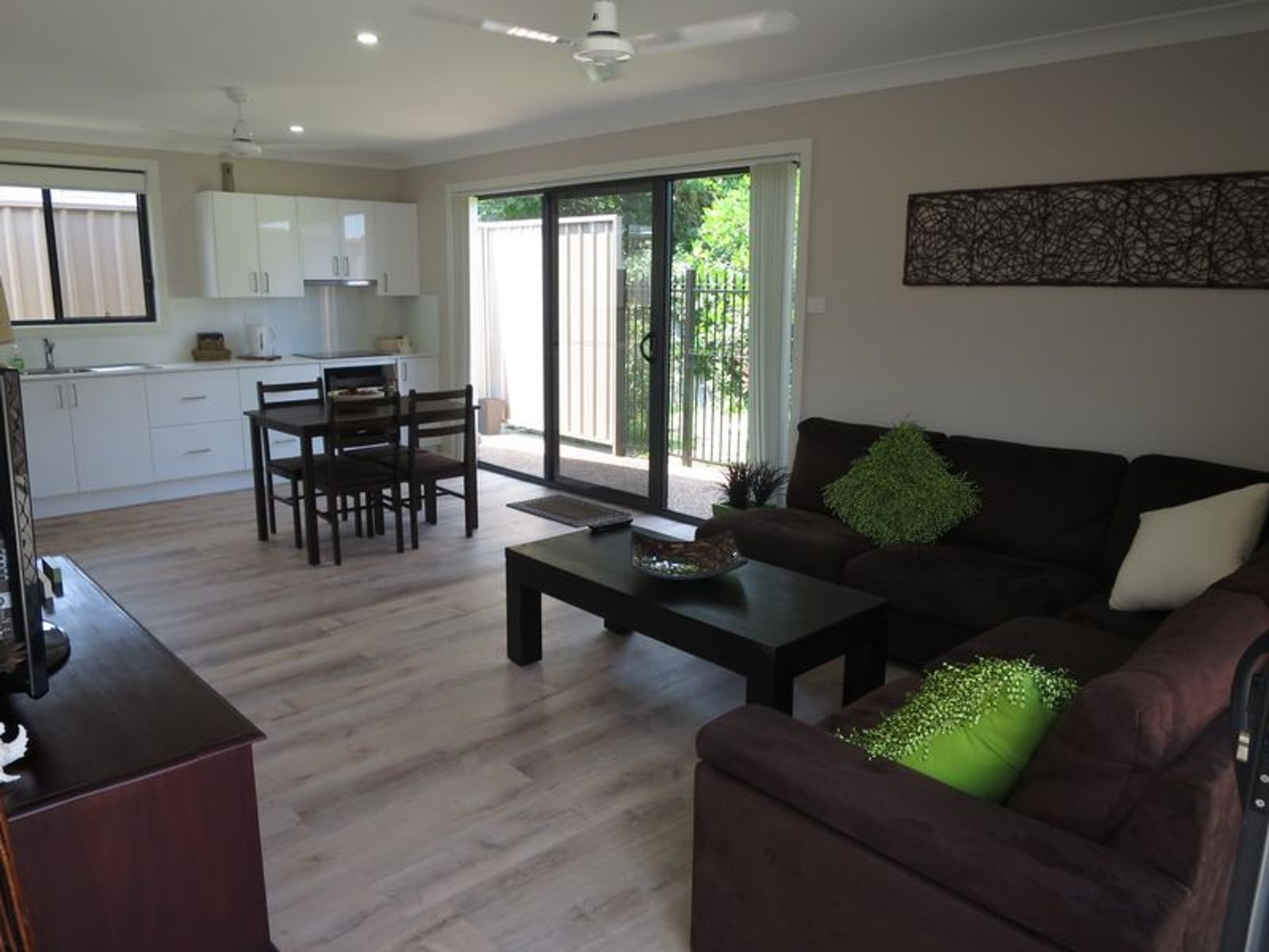 7B Brandt Close, Belmont NSW 2280, Belmont - Thumbnail 2