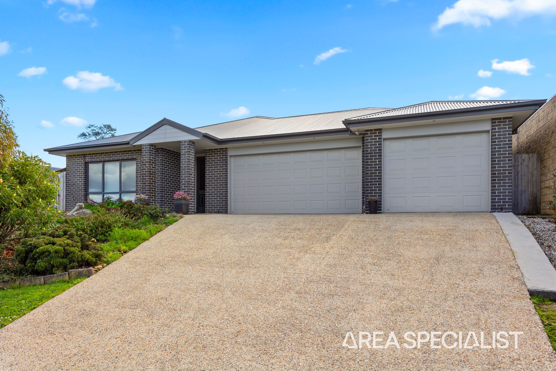 10 Isabella Boulevard, Korumburra, VIC 3950, Korumburra - Thumbnail 2